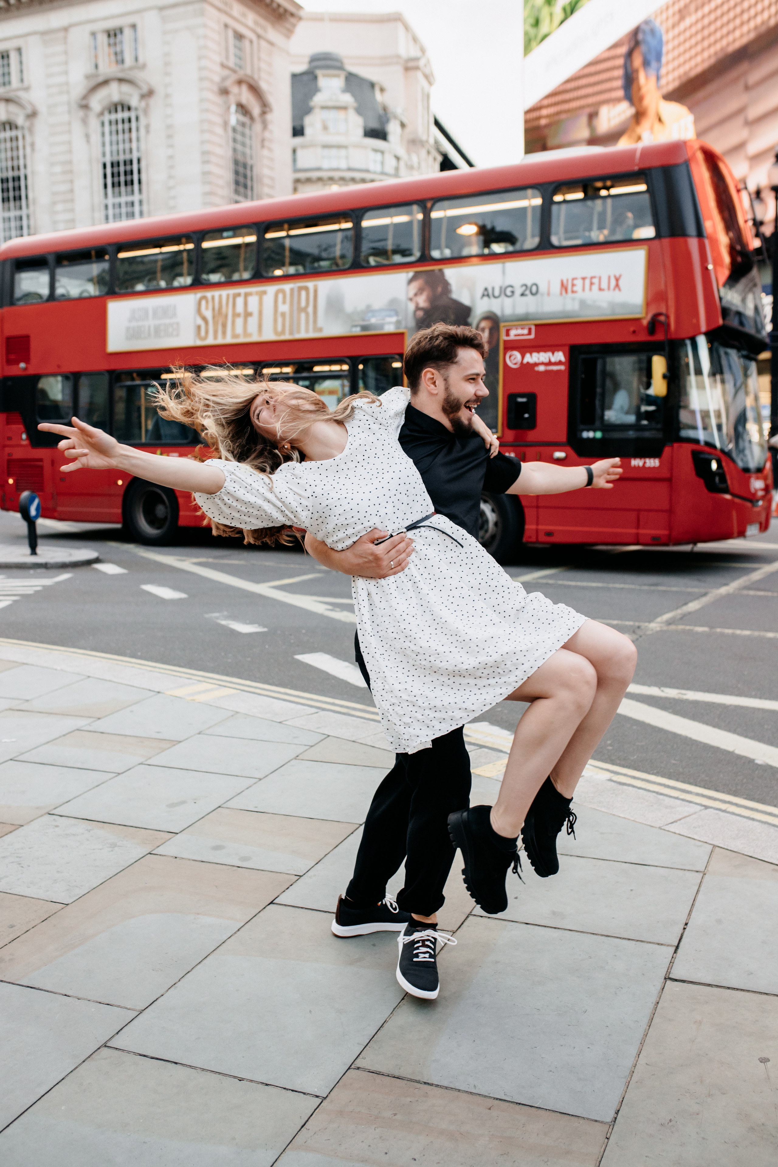 Love Story photoshoot at Picadilly — London. LondonPhotoStory — Vacation Photographer in London