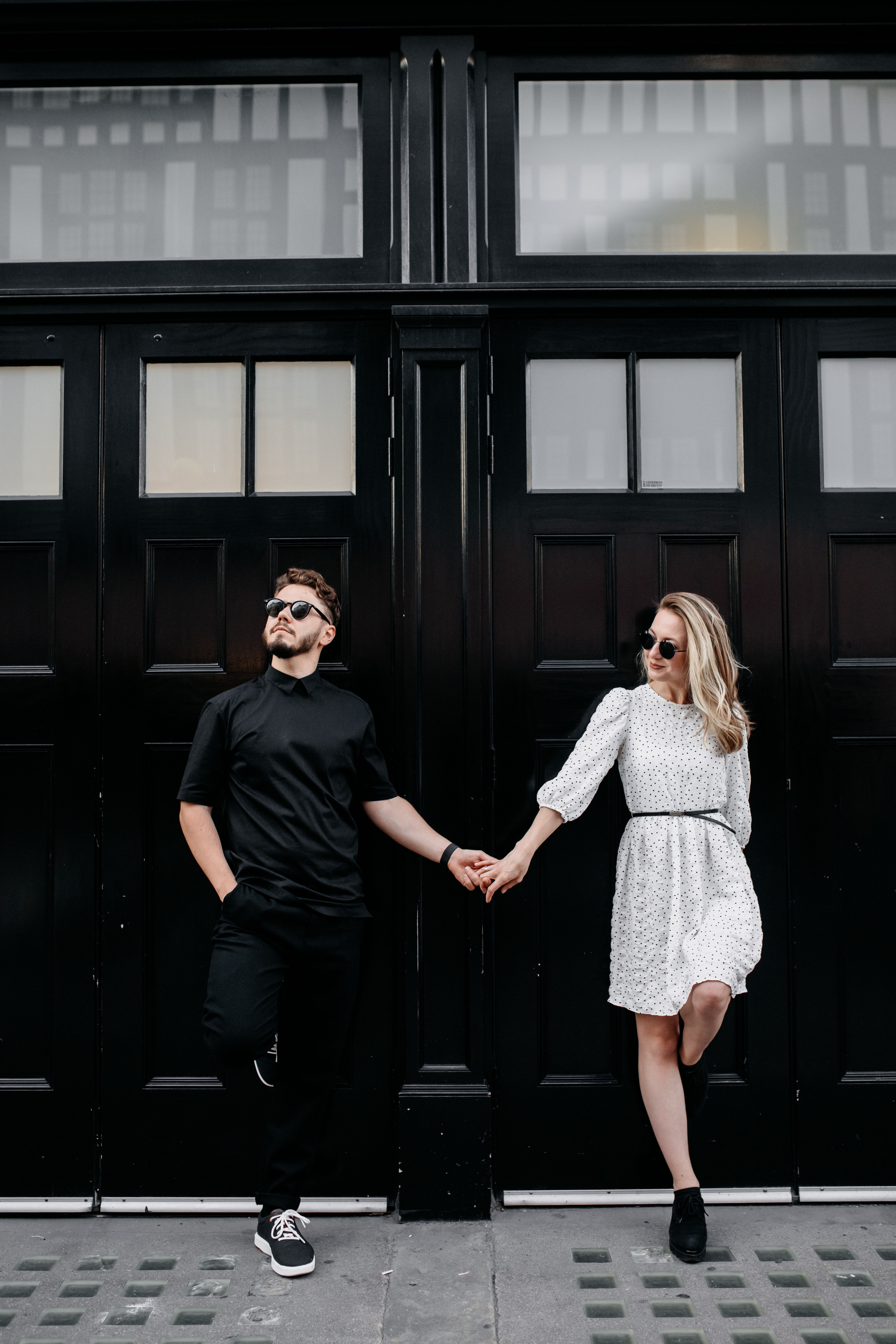 Love Story photoshoot at Picadilly — London. LondonPhotoStory — Vacation Photographer in London