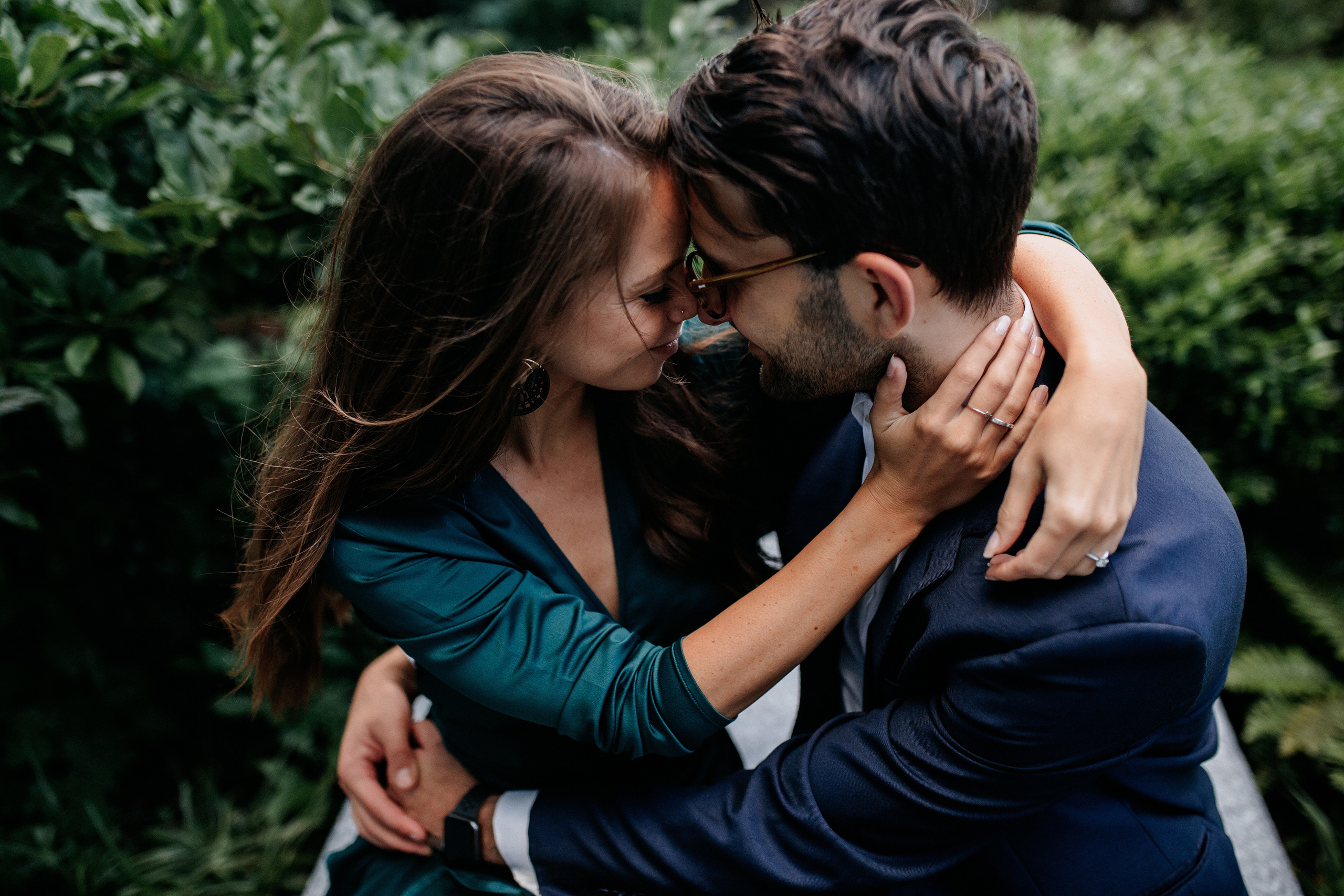 Sunset Engagement Photoshoot at Tower Bridge. LondonPhotoStory — Vacation Photographer in London