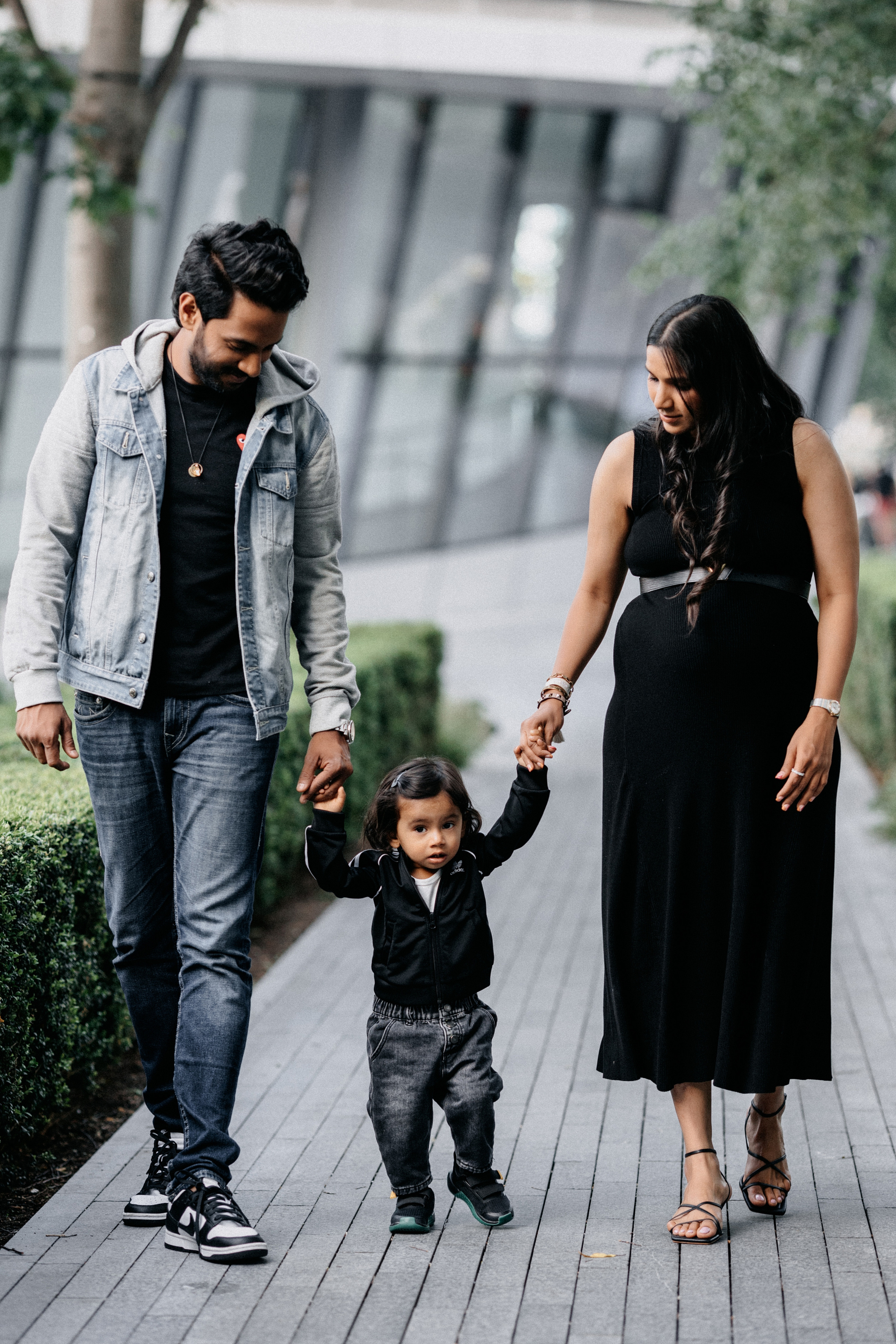 Family Photoshoot at Tower Bridge. LondonPhotoStory — Vacation Photographer in London