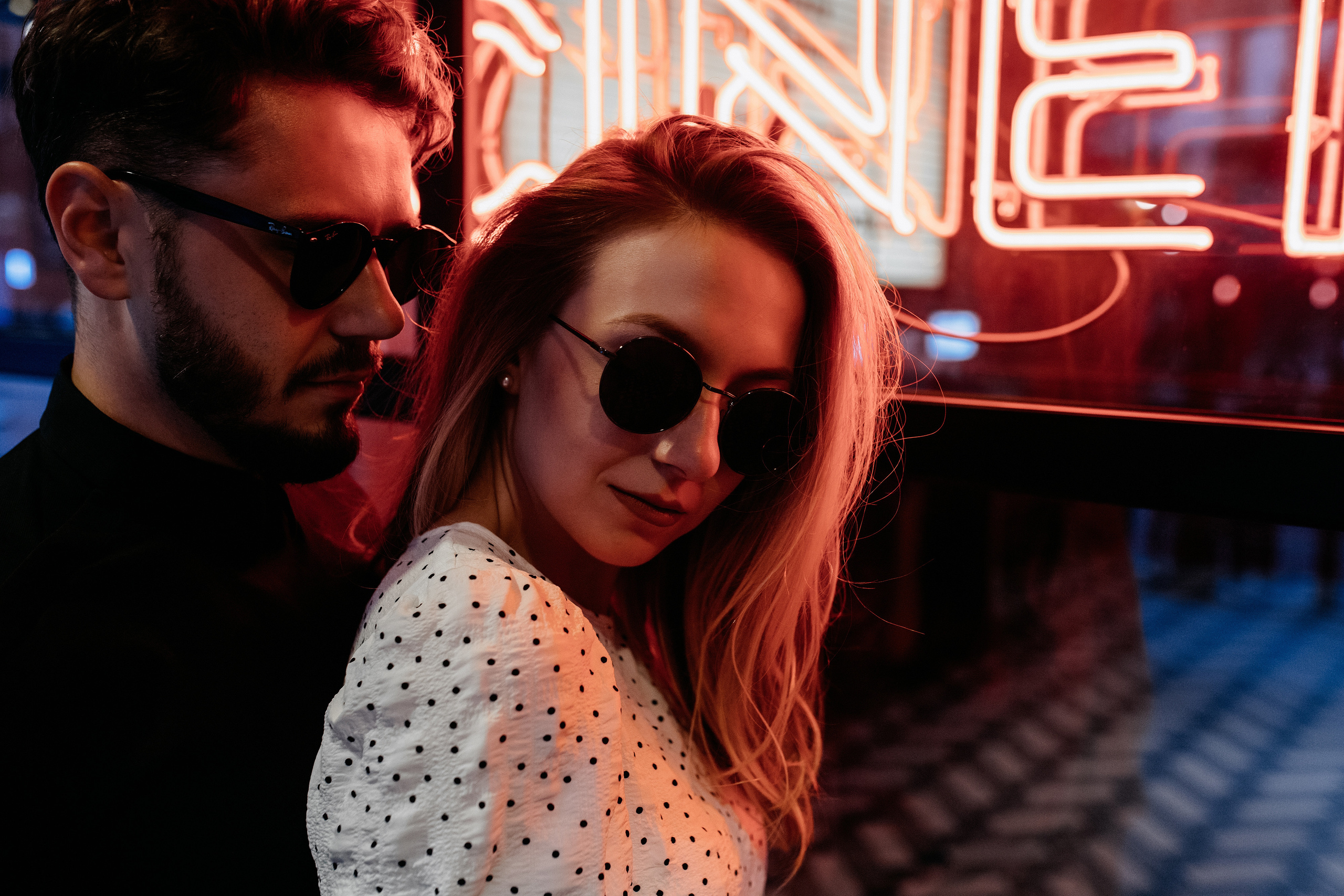 Love Story photoshoot at Picadilly — London. LondonPhotoStory — Vacation Photographer in London