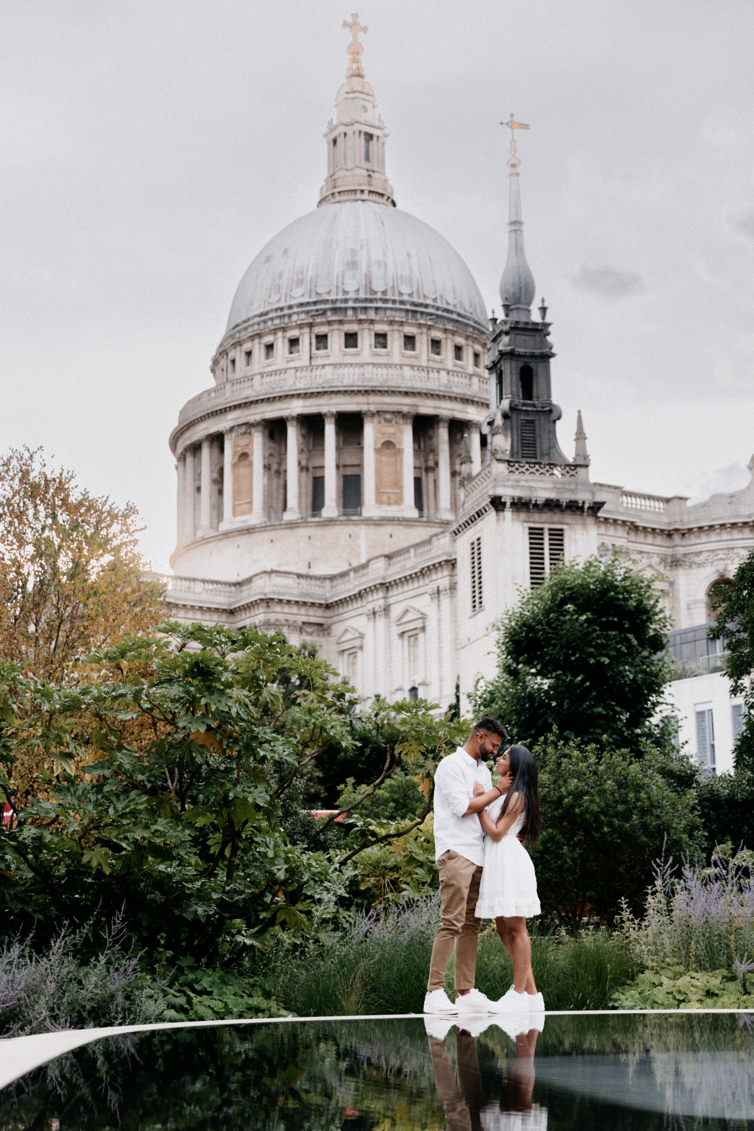 Love Story Photoshoot St Pauls and Tower Bridge. LondonPhotoStory — Vacation Photographer in London