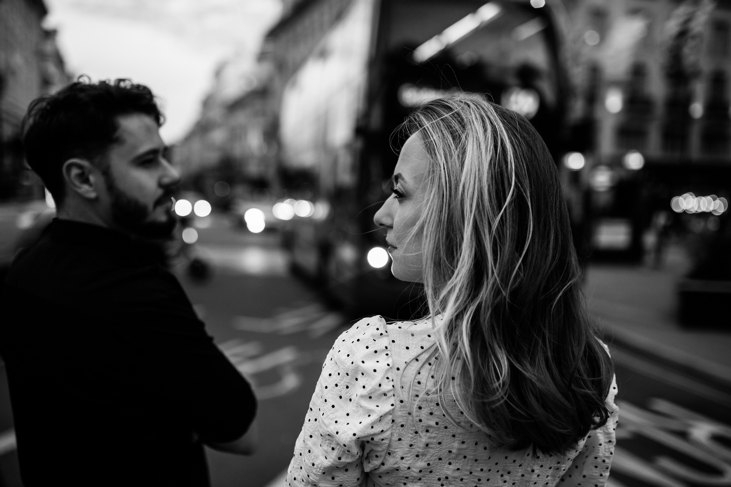 Love Story photoshoot at Picadilly — London. LondonPhotoStory — Vacation Photographer in London