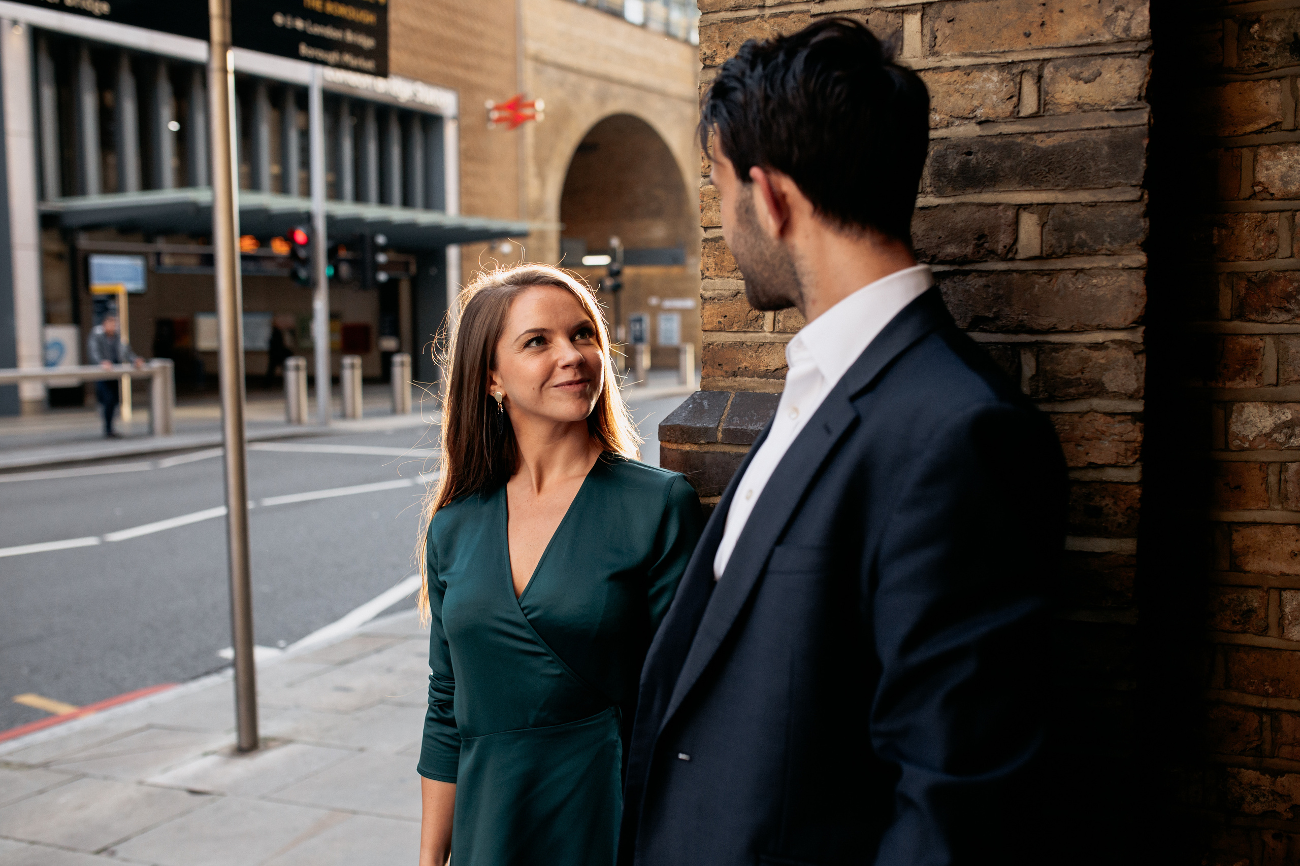 Sunset Engagement Photoshoot at Tower Bridge. LondonPhotoStory — Vacation Photographer in London