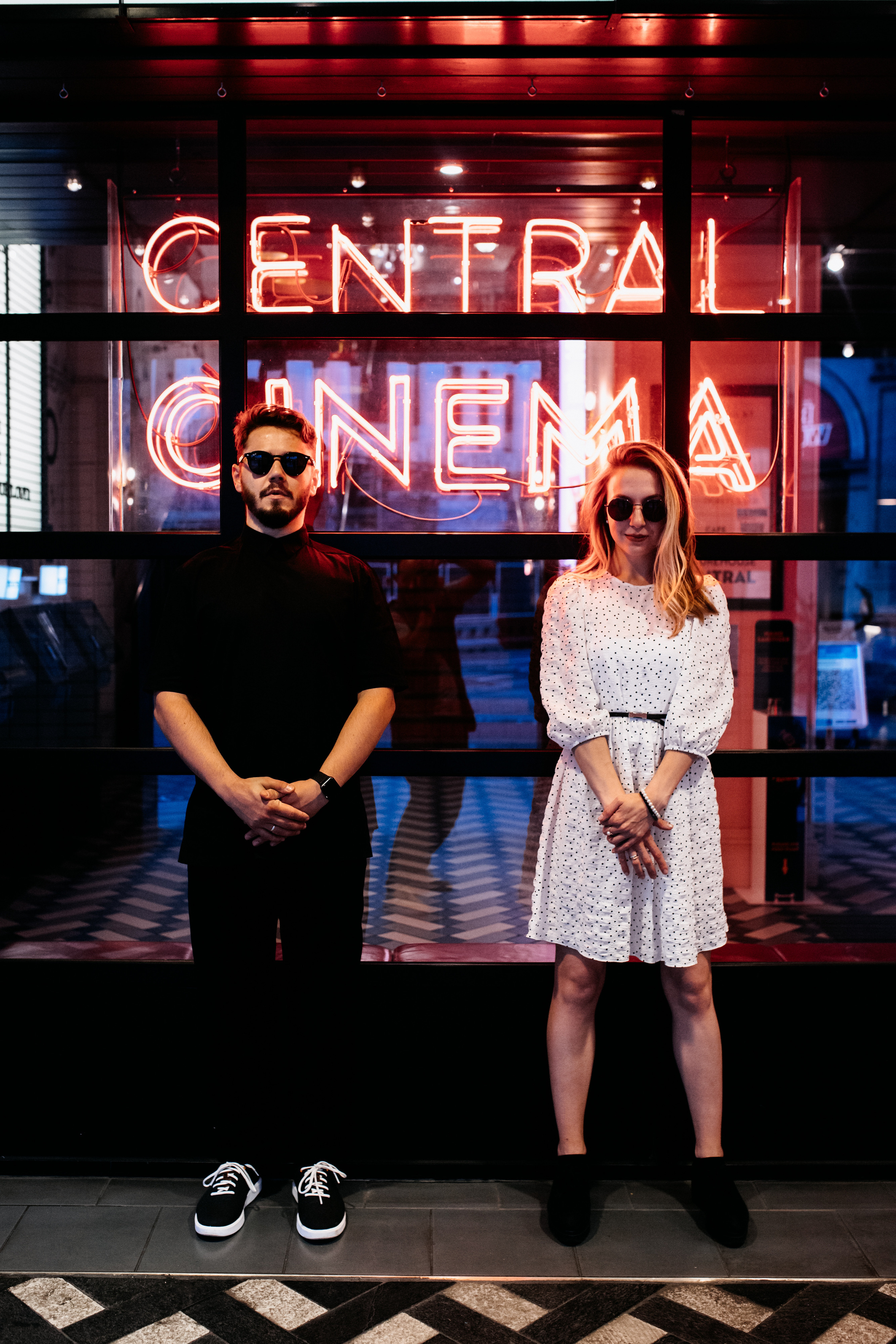 Love Story photoshoot at Picadilly — London. LondonPhotoStory — Vacation Photographer in London