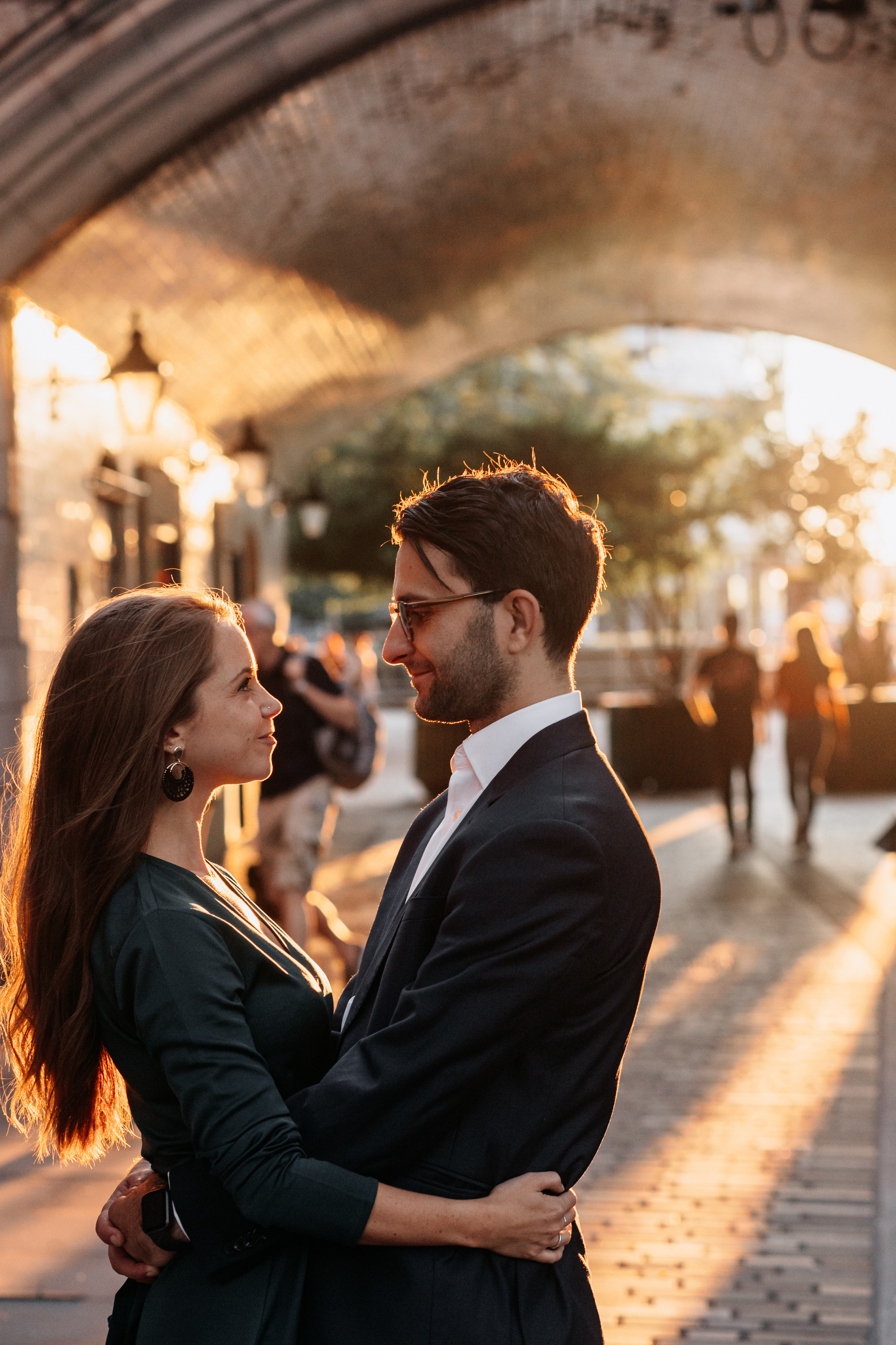 Sunset Engagement Photoshoot at Tower Bridge. LondonPhotoStory — Vacation Photographer in London