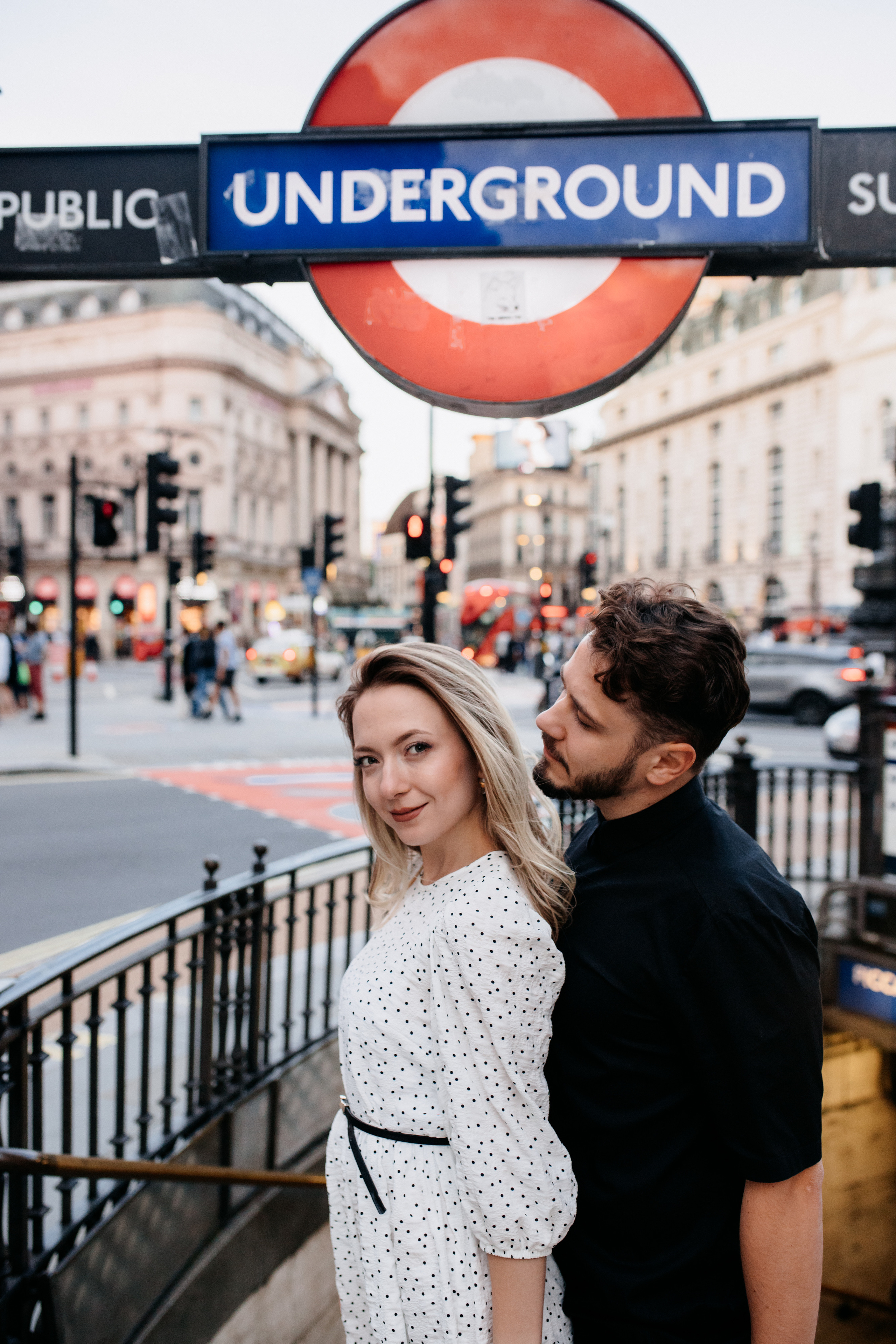 Love Story photoshoot at Picadilly — London. LondonPhotoStory — Vacation Photographer in London