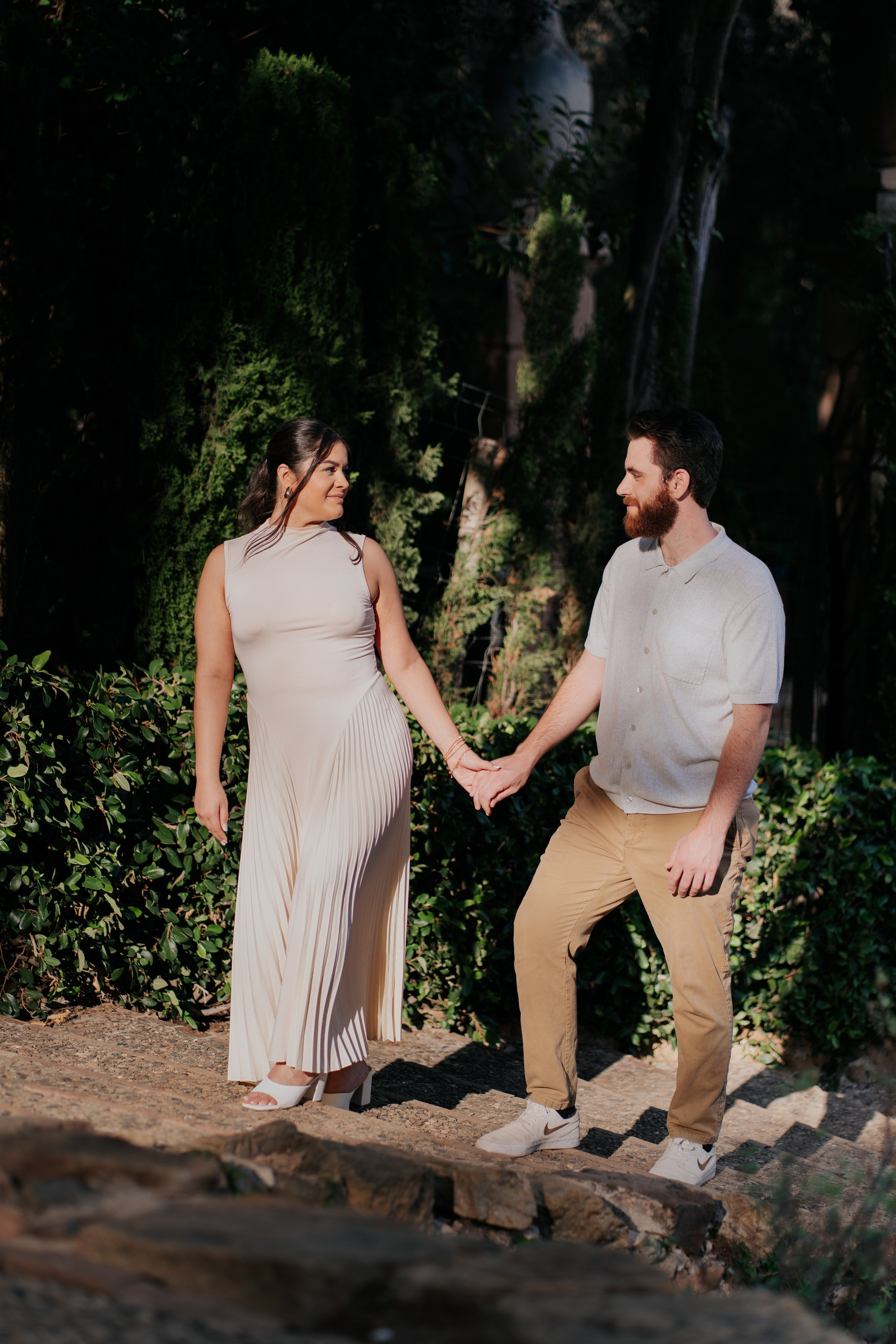 The Secret Park in Barcelona: Perfect for Proposals, Engagements, and Stunning Photoshoots. DiaFoto — Wow Photographer in Barcelona | Premium Barcelona Photoshoot Experience