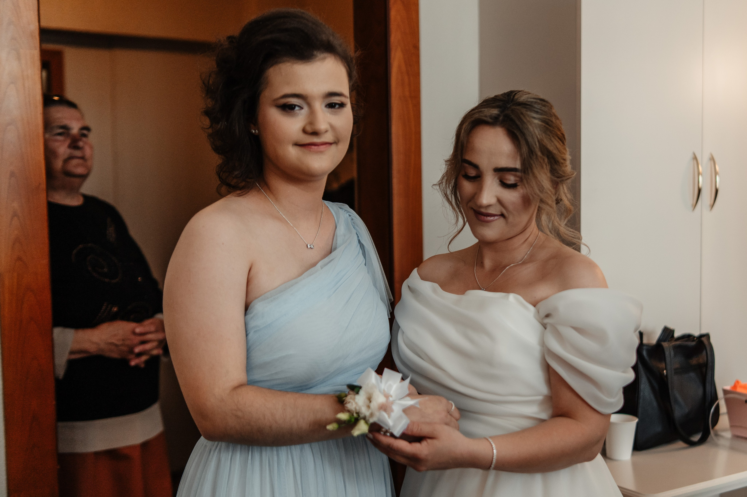 Alexandra + Andrei / Iasi. Foto-Video Nunta Iasi, Suceava, Bucuresti / Disponibilitate 2025 — 2026 — 2027