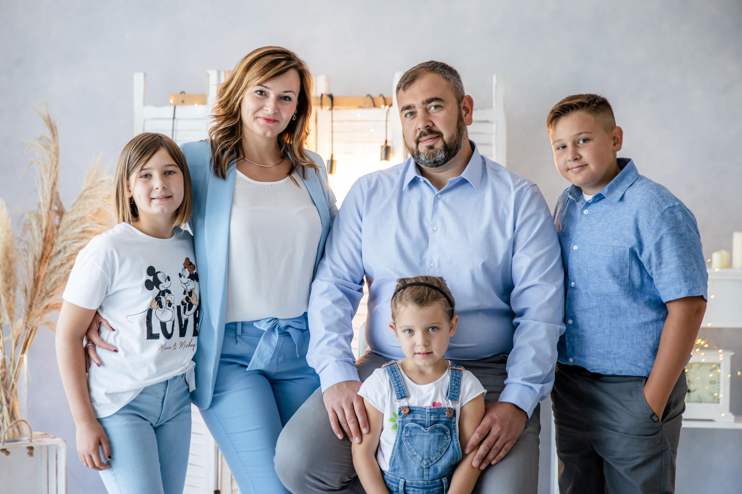 Familien Fotoshooting im Studio. Hochzeitfotograf in Bielefeld