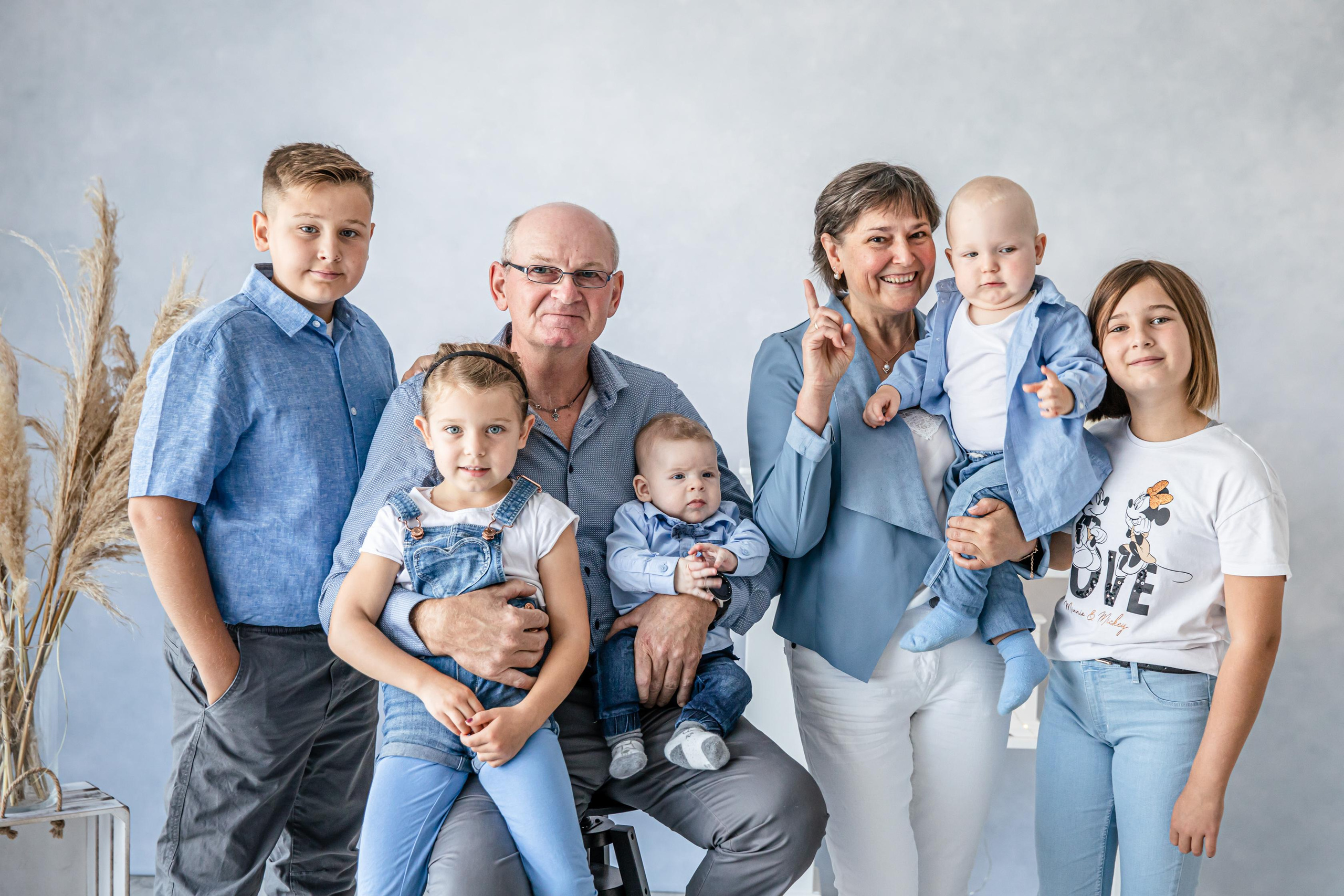 Familien Fotoshooting im Studio. Hochzeitfotograf in Bielefeld