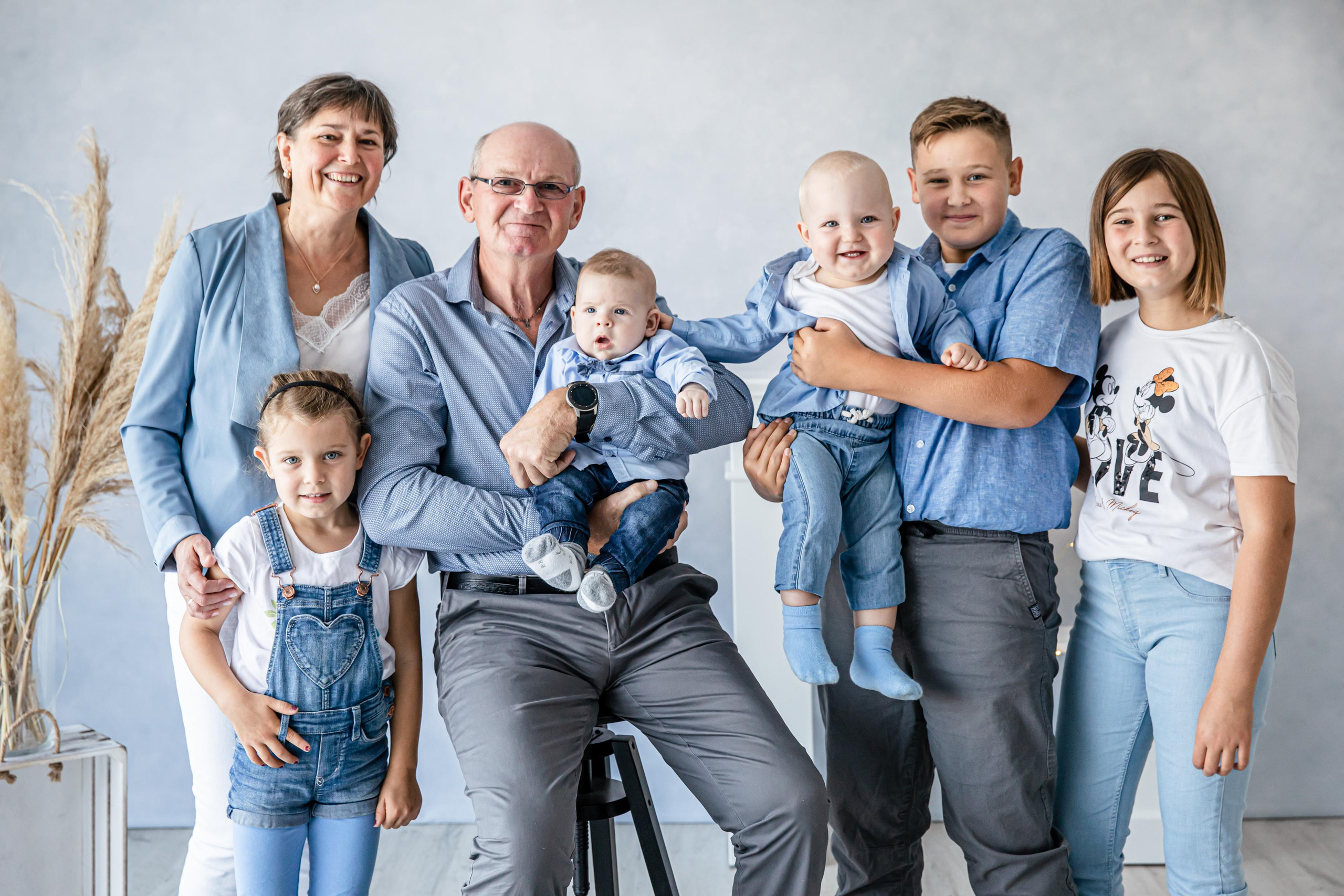 Familien Fotoshooting im Studio. Hochzeitfotograf in Bielefeld