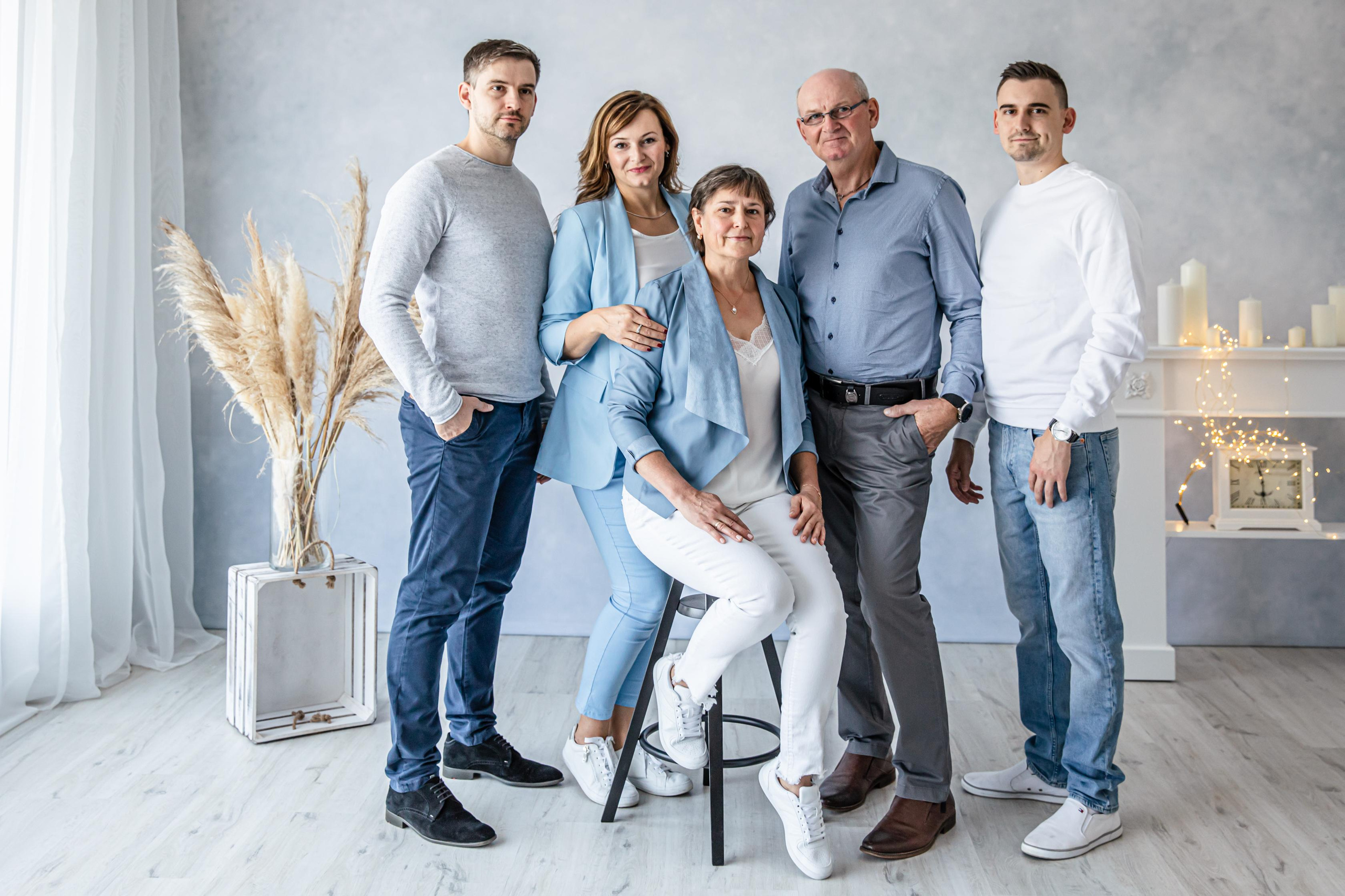 Familien Fotoshooting im Studio. Hochzeitfotograf in Bielefeld