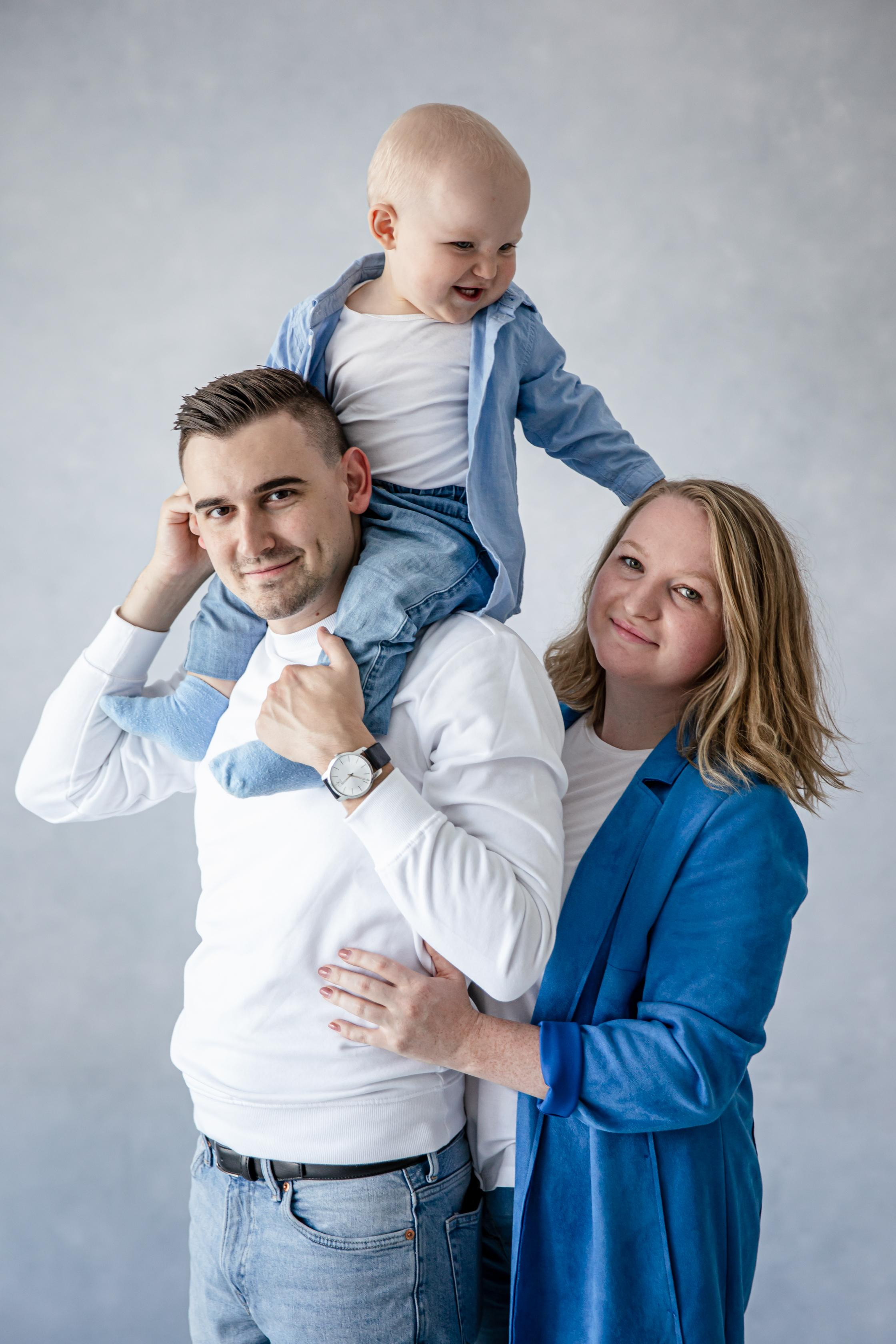 Familien Fotoshooting im Studio. Hochzeitfotograf in Bielefeld
