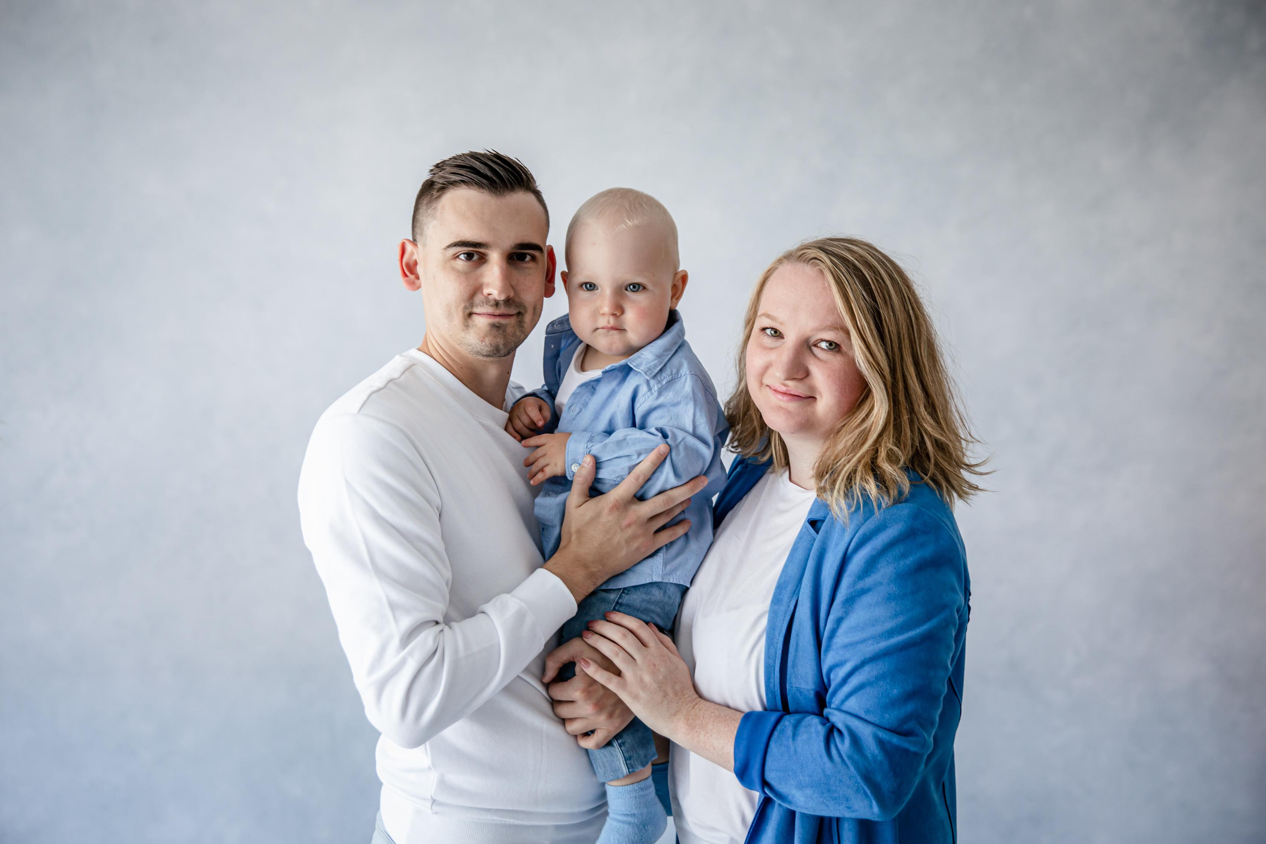 Familien Fotoshooting im Studio. Hochzeitfotograf in Bielefeld