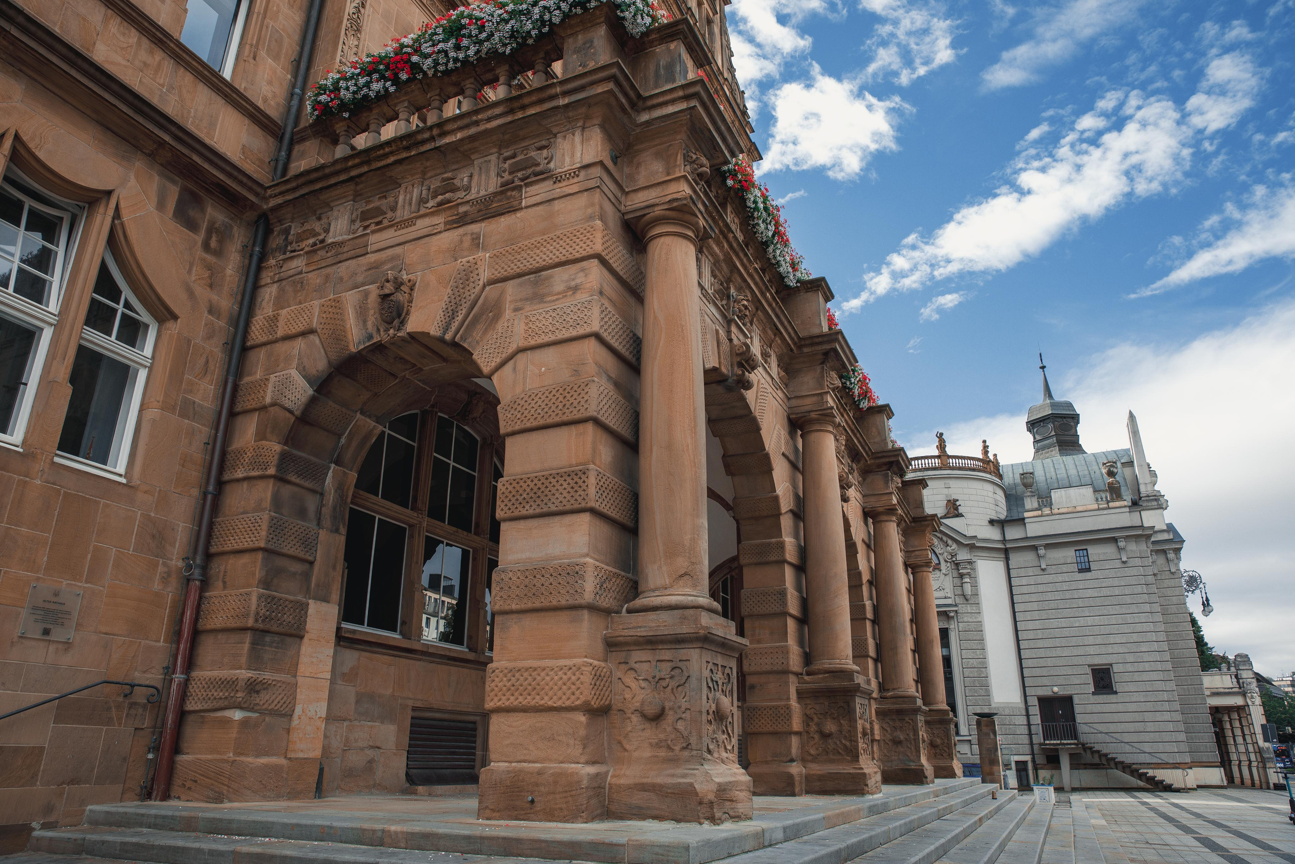 Bielefeld altes Rathaus. Hochzeitfotograf in Bielefeld