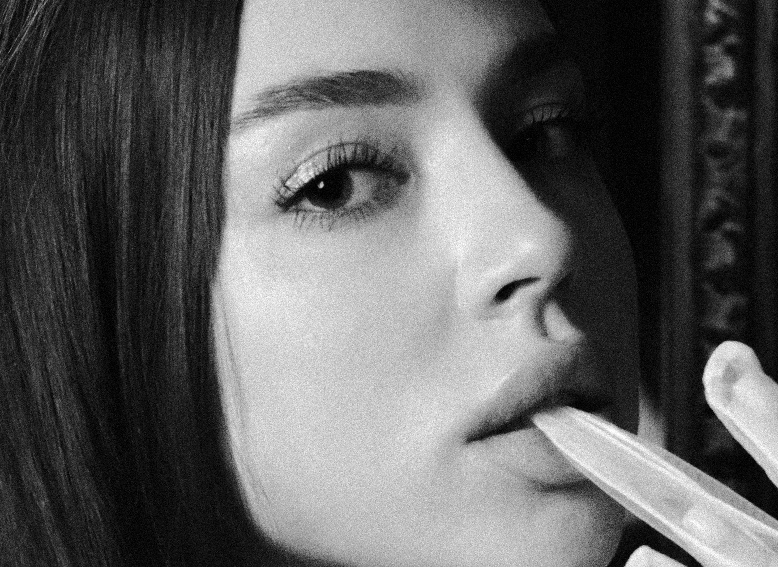 Portrait photographer in Europe. Aurora Balear in Balearic Islands, woman portrait photographer. Work in Spain