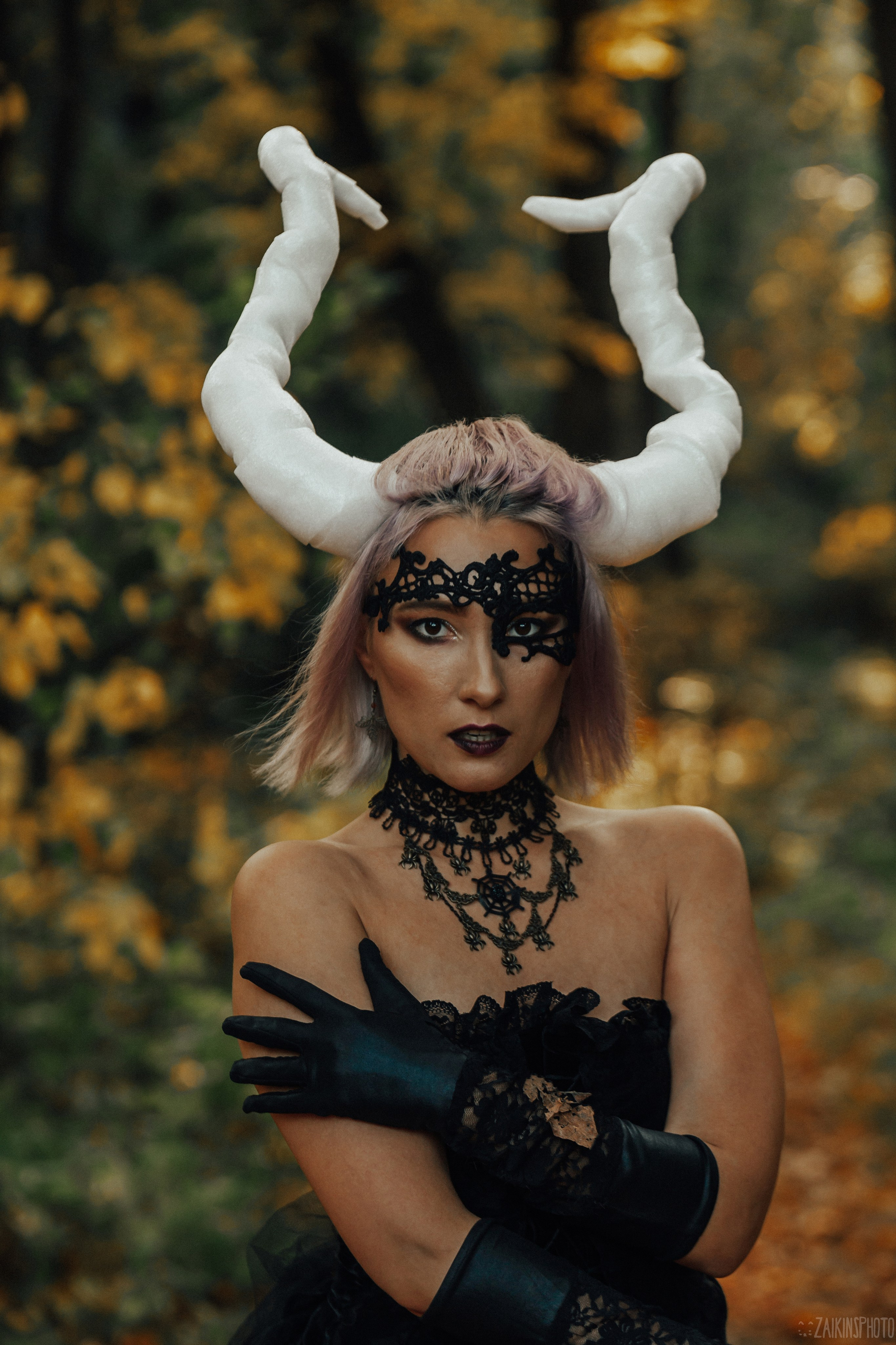 The Dark Autumn. Main