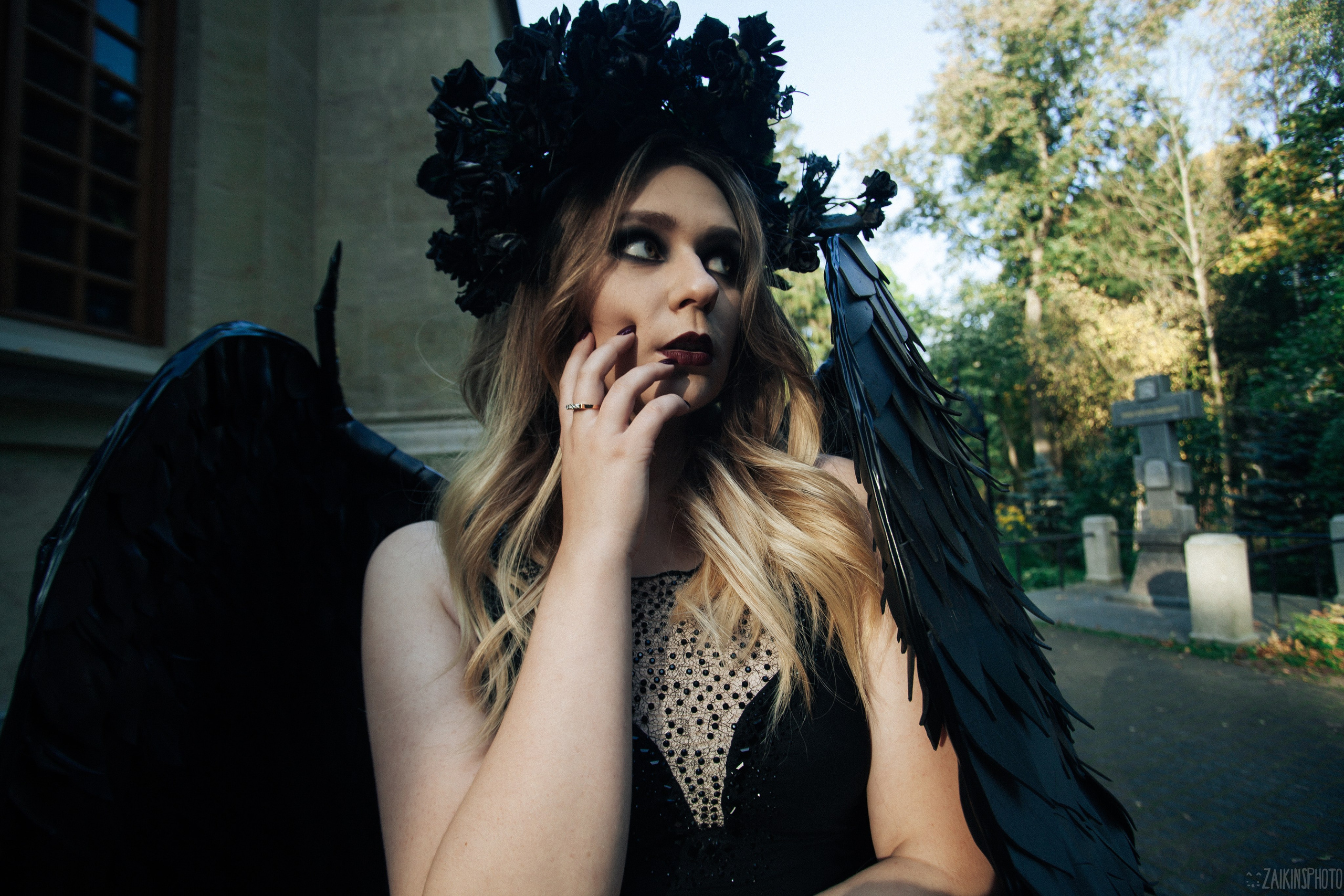 The Dark Autumn. Main