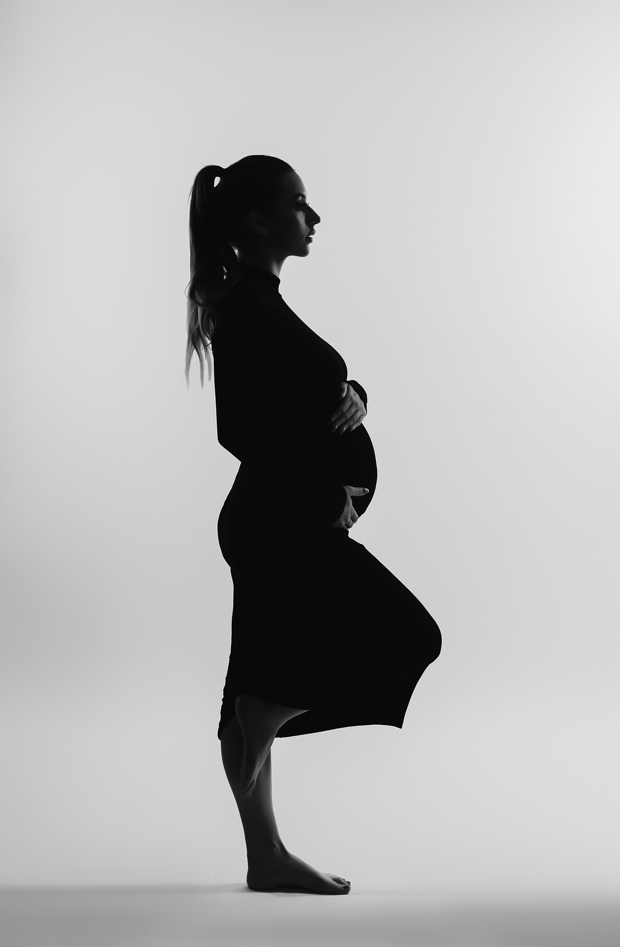 STUDIO: Julia. Maternity/Love story/Wedding photographer
