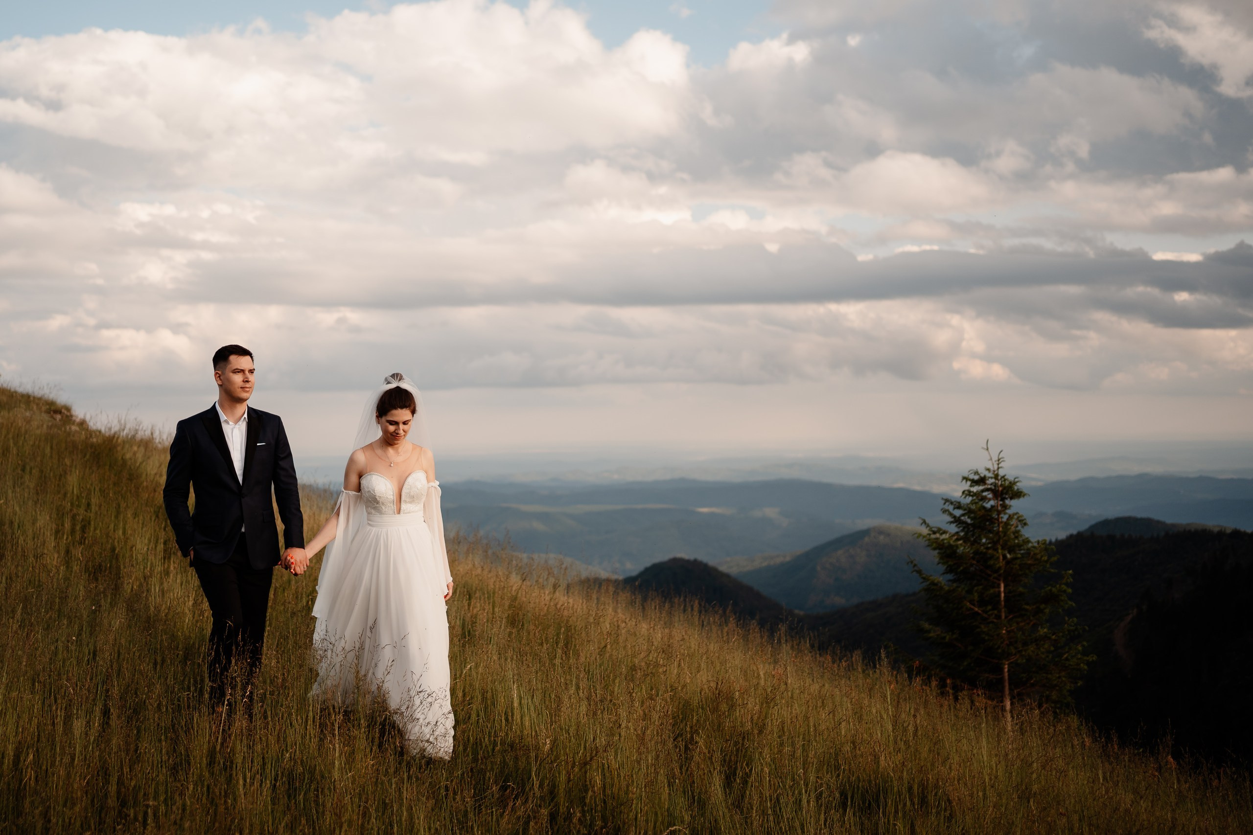 Trash the Dress la Lacul Bolboci  | Mihai Popa Fotograf. Fotograf Nuntă & Botez București - Mihai Popa | Dincolo de oameni, imortalizez emoții!