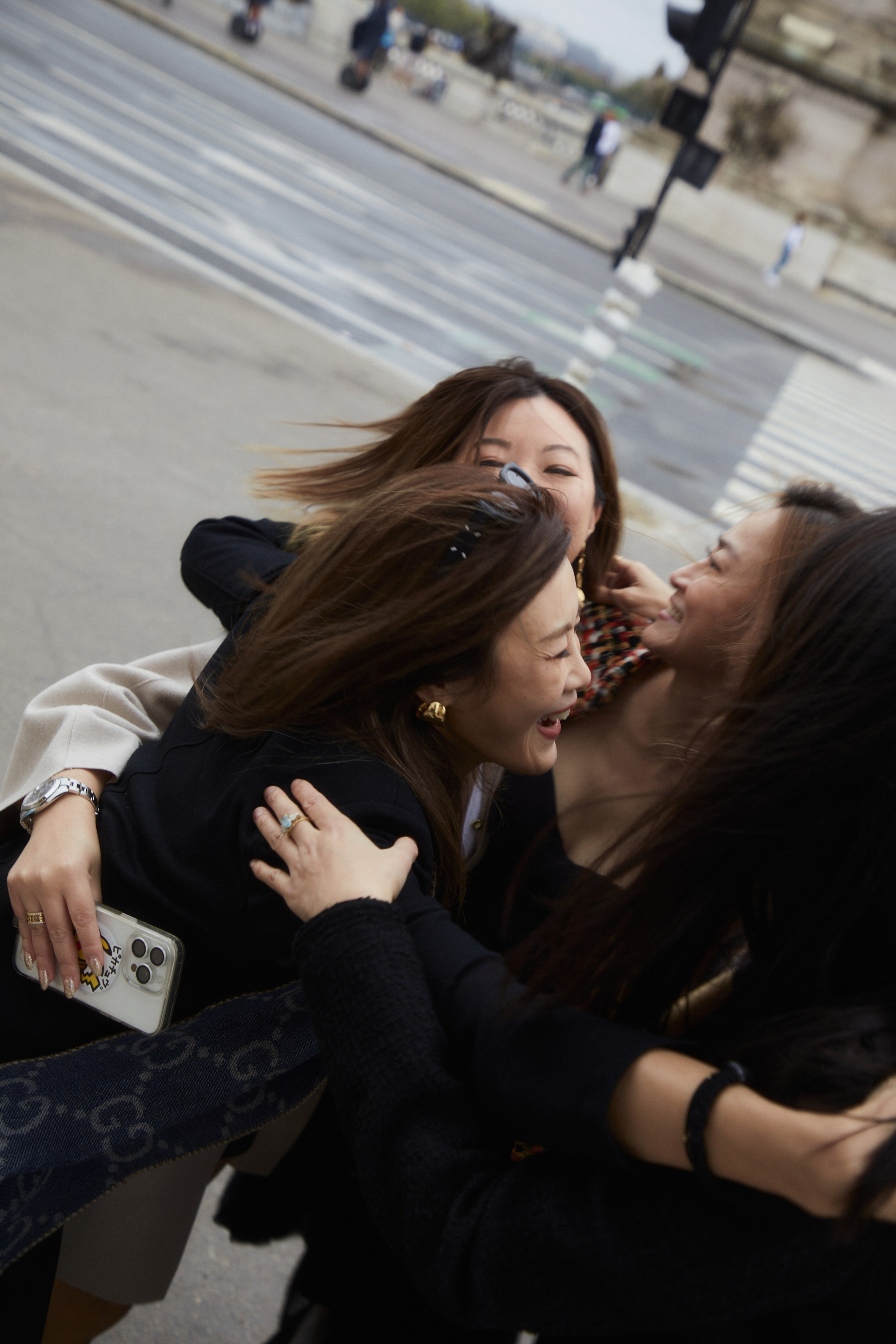 Friends. Photographer in Paris