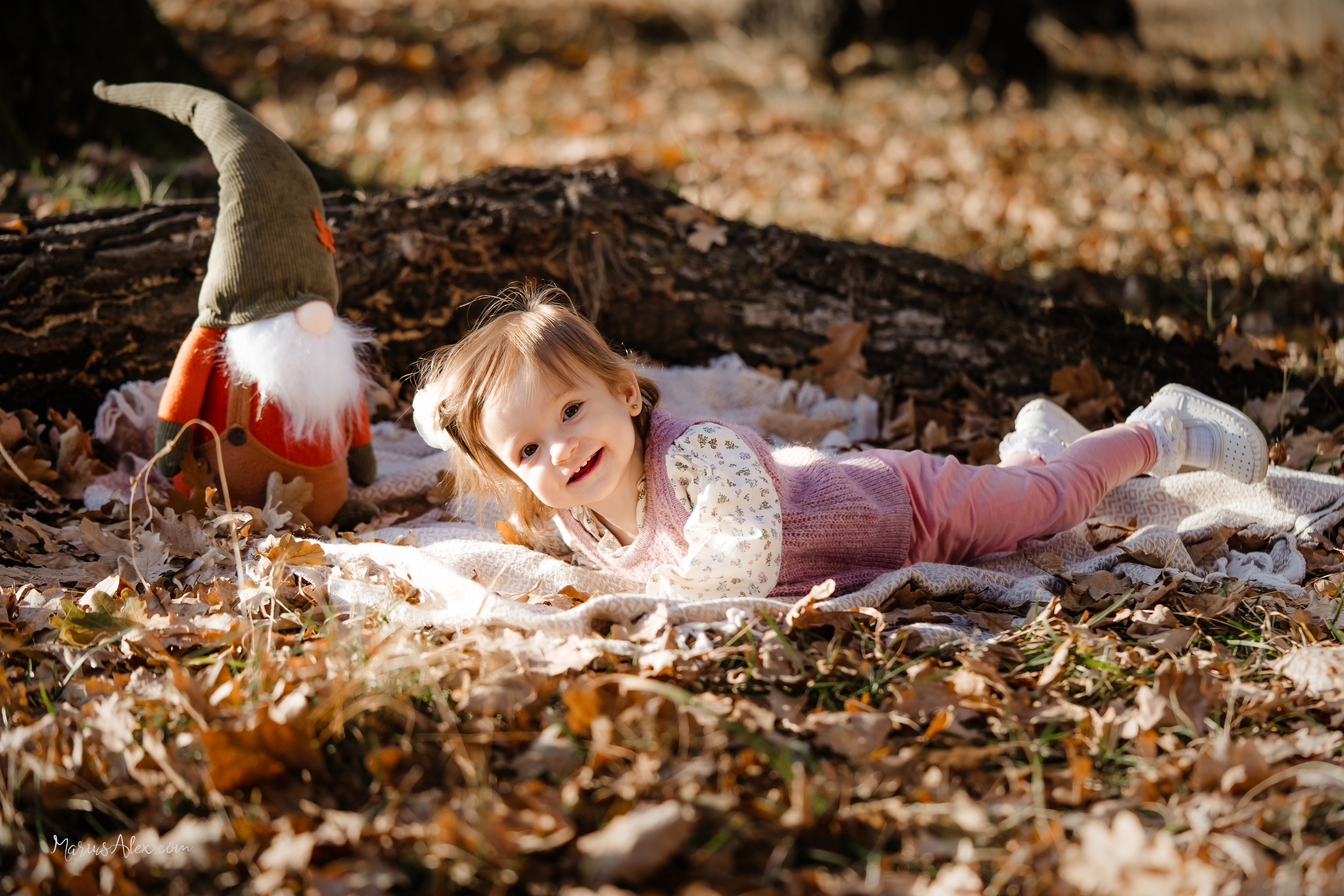 Sofia - Soare si frunze🍁🍁🍁. Marius Alex fotograf de eveniment si portret din Suceava