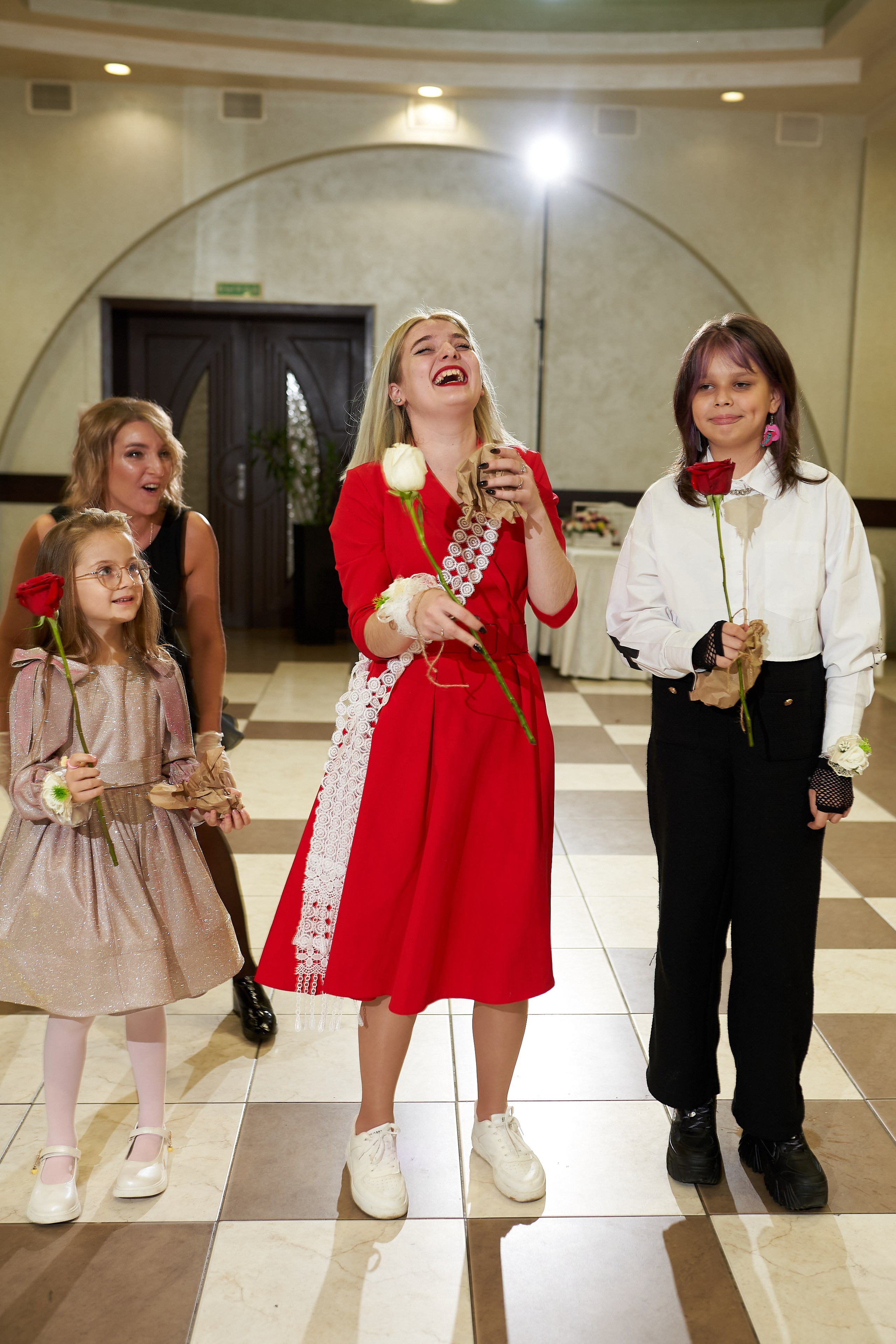 Дмитрий и Ирина. Дмитрий и Каролина Тофан