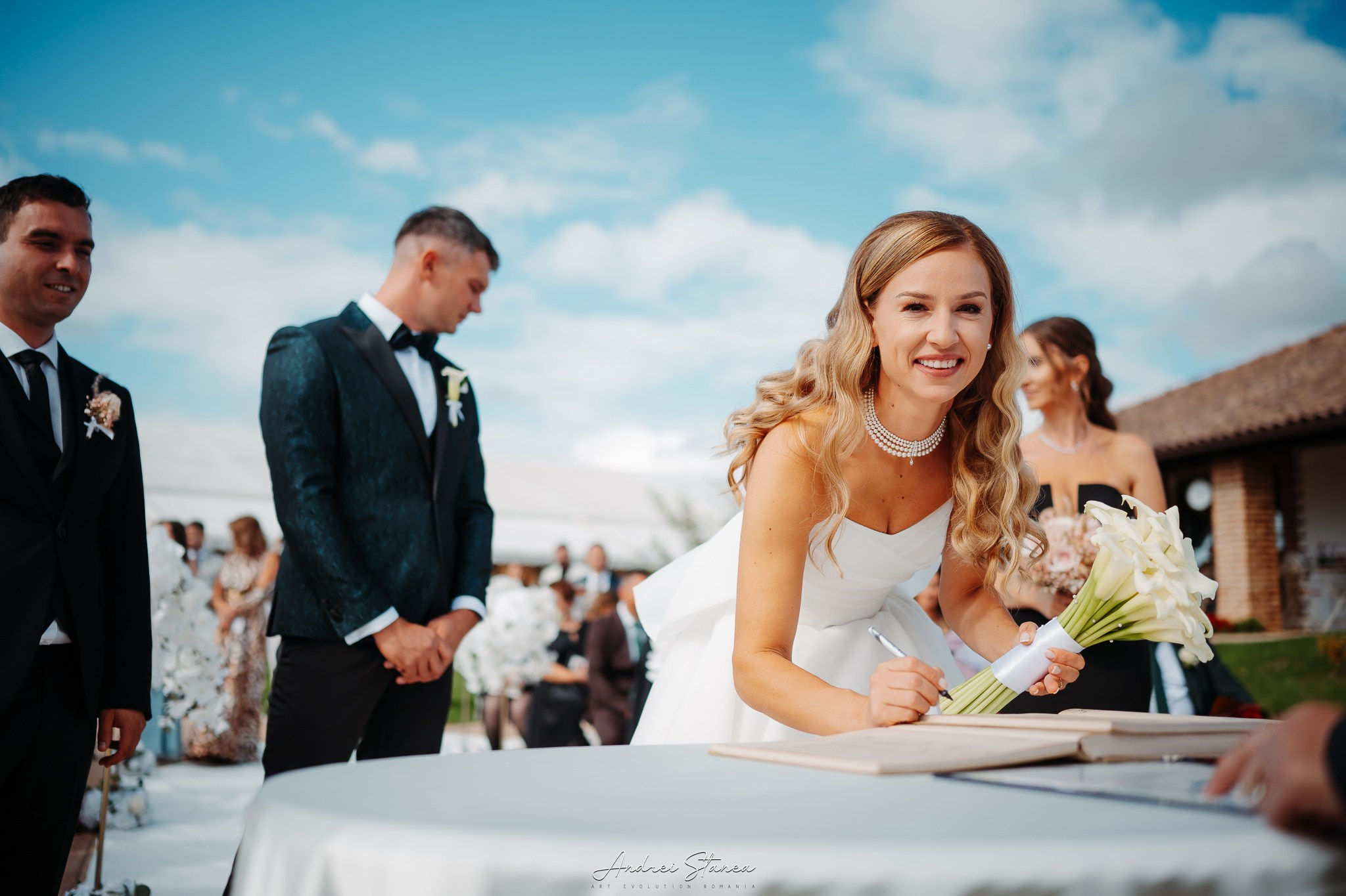 Vio & Adi. Andrei Stanea