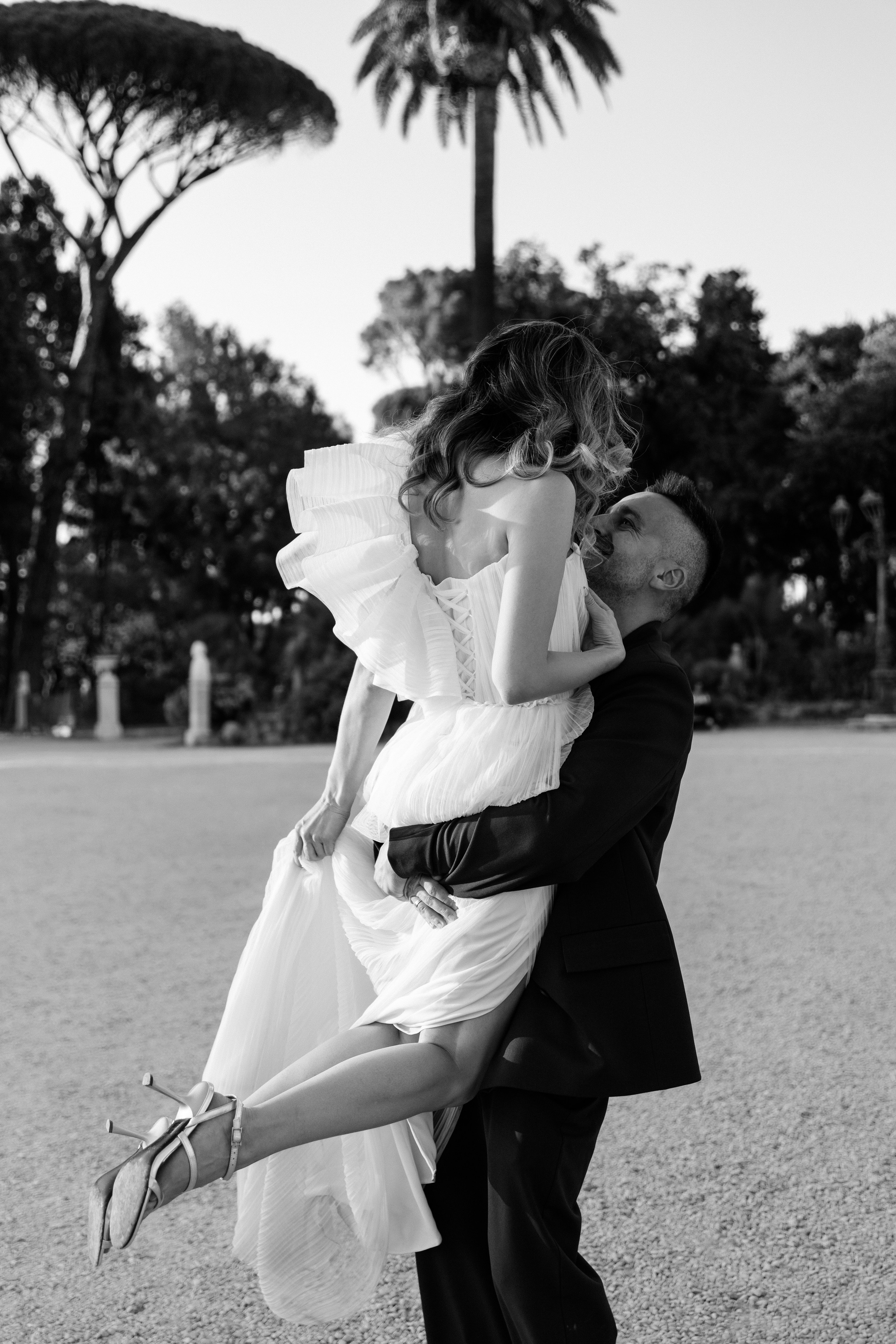 Wedding Photographer in Rome. Wedding Photographer Rome Tuscany Como Sicily Puglia Amalfy Italy- Oksana Savenchuk