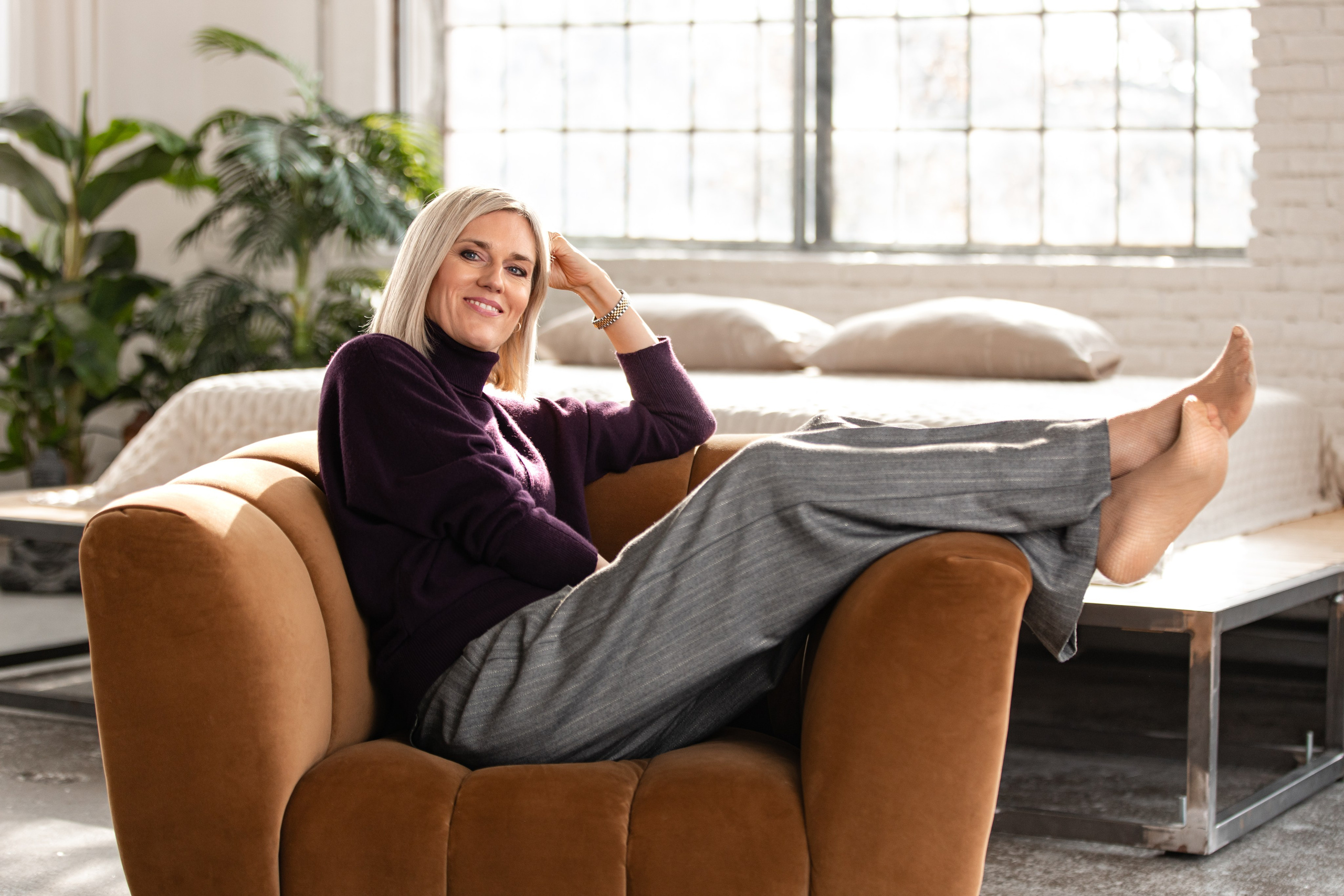 Portrétní fotografka Praha. Dana Lišková — Empatická fotografka | Introspektivní umělkyně | Neurodivergentní koučka| Zakladatelka Artepy.cz