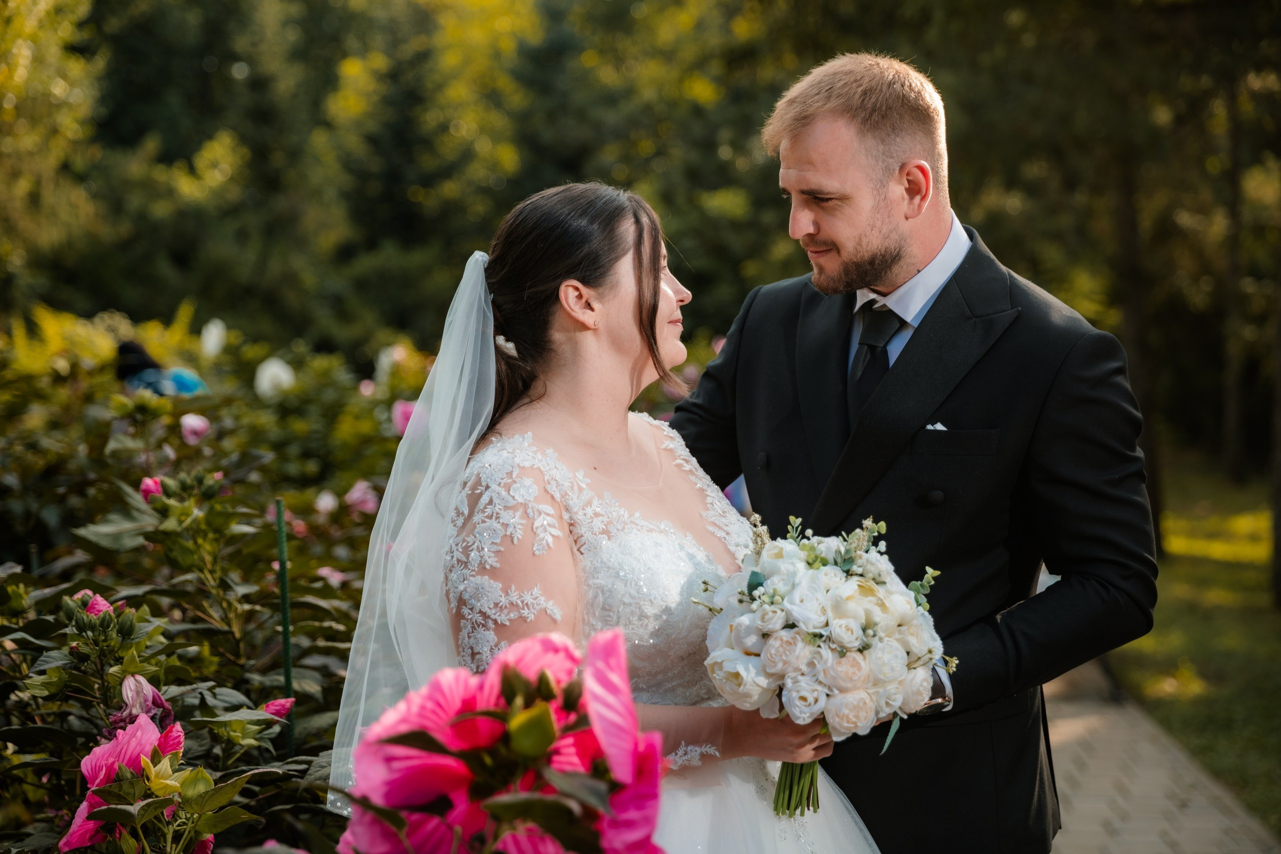 servicii foto. servicii foto Botoșani. servicii foto video Botoșani. fotograf nunta. fotograf evenimente. fotograf nunta Botoșani. Alin chirila. Alin chirila fotograf. Alinofotostudio.- Mire și mireasă – Sergiu & Liliana – ziua nunții, 2024  - Emoții în ziua nunții – Sergiu și Liliana  - Dansul mirilor – fotografie artistică nuntă 2024  - Sedinta foto romantică în natură – Sergiu & Liliana  - Rochia de mireasă și detalii de nuntă elegante