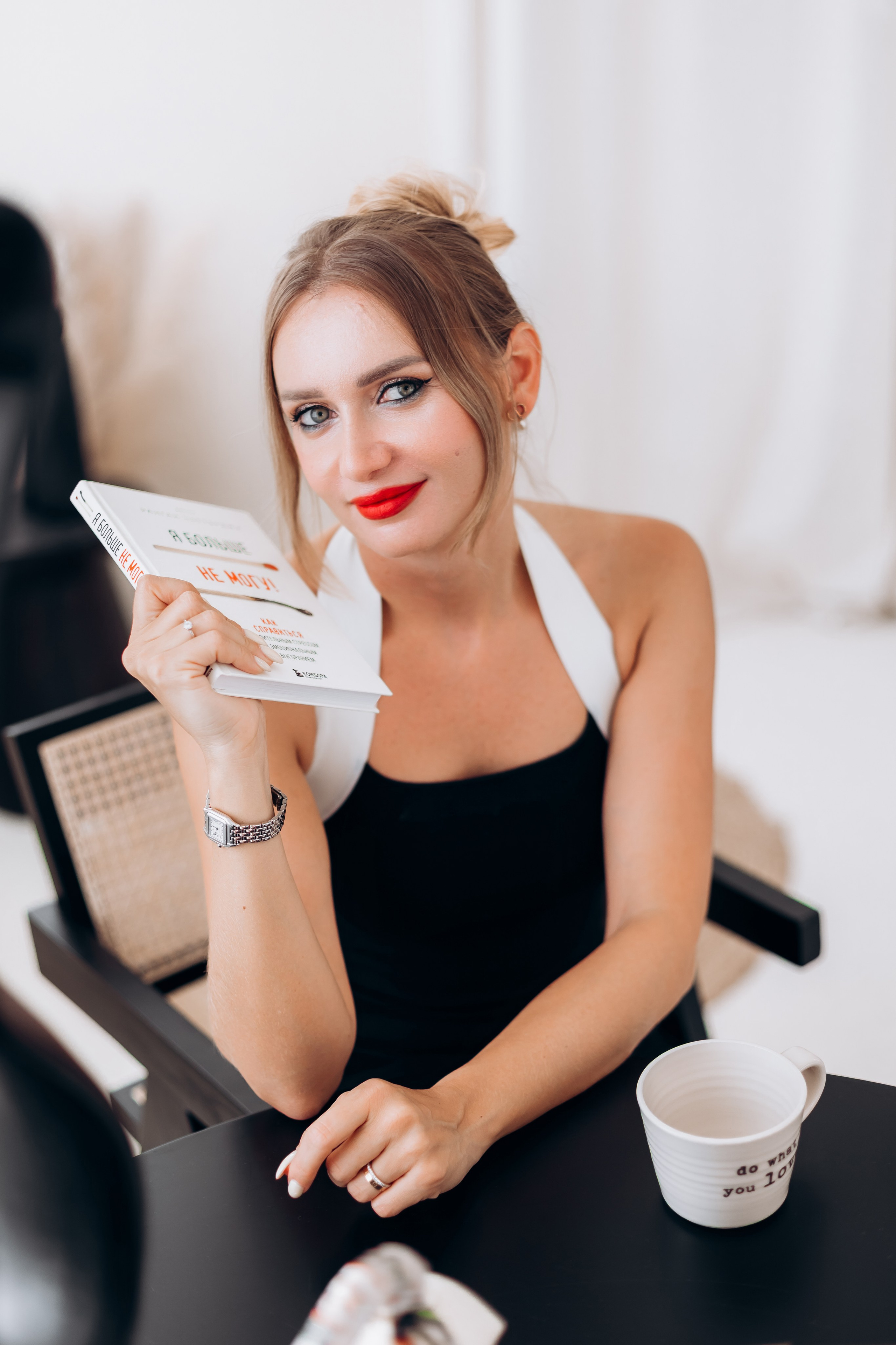 Anastasia (business portrait). Wedding and Family Photograph