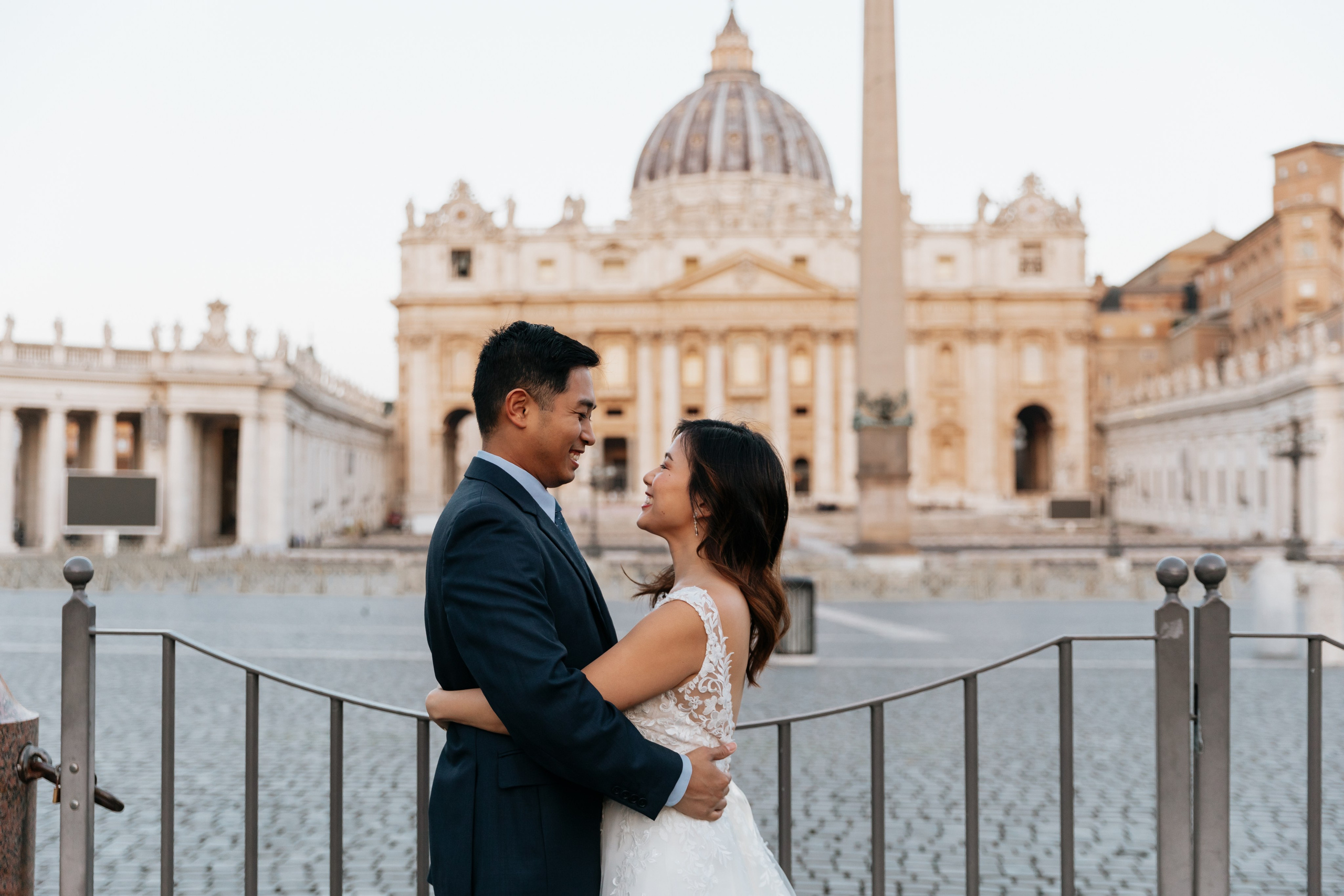 Elopement photoshoot in Rome. Photographer in Rome