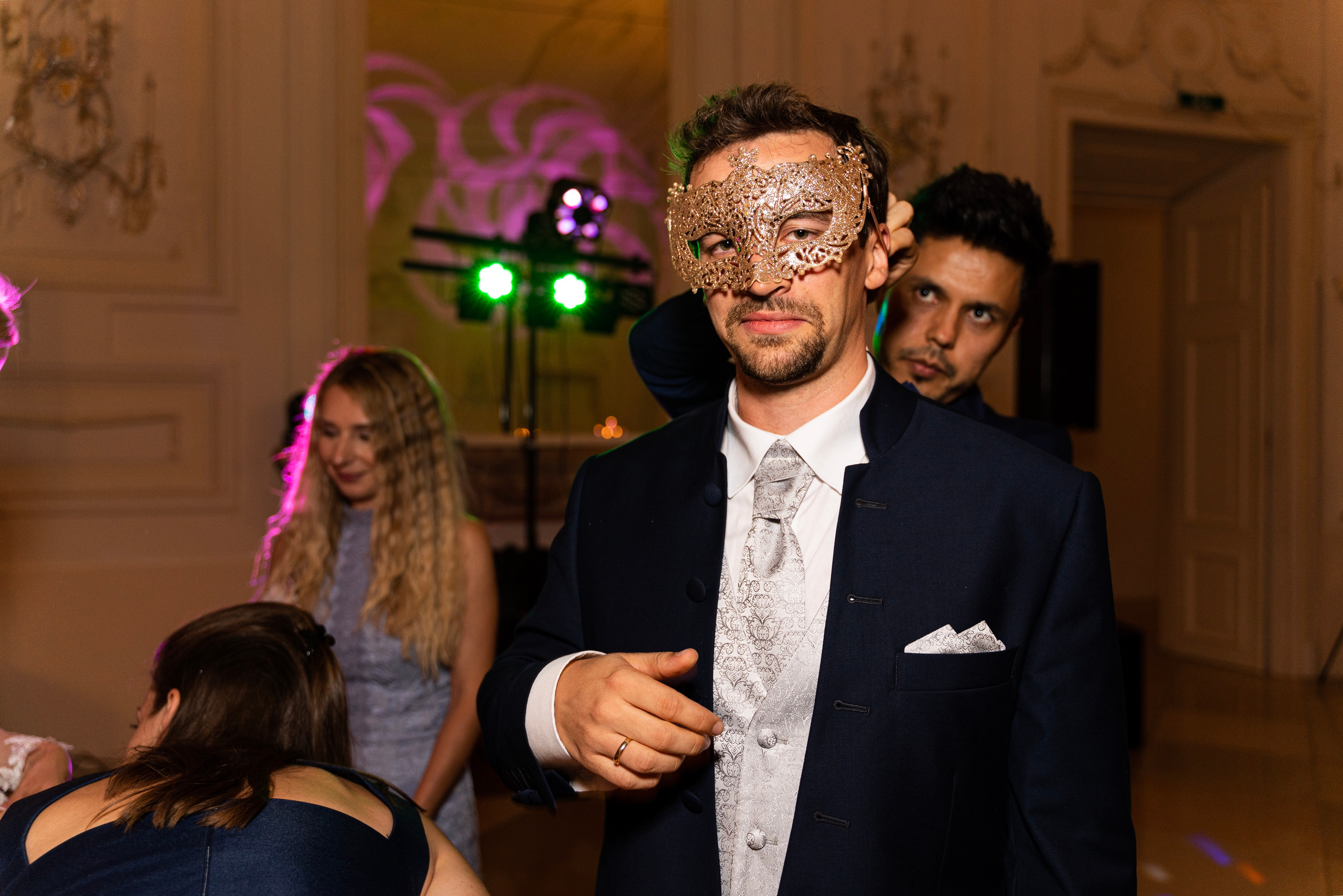 WEDDINGS. Professional garden design and photography services in London