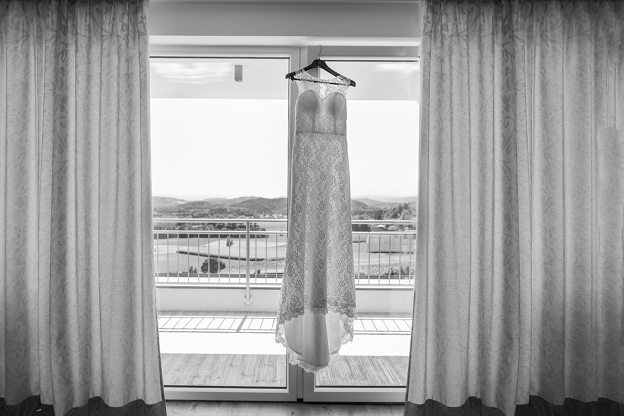 WEDDINGS. Professional garden design and photography services in London