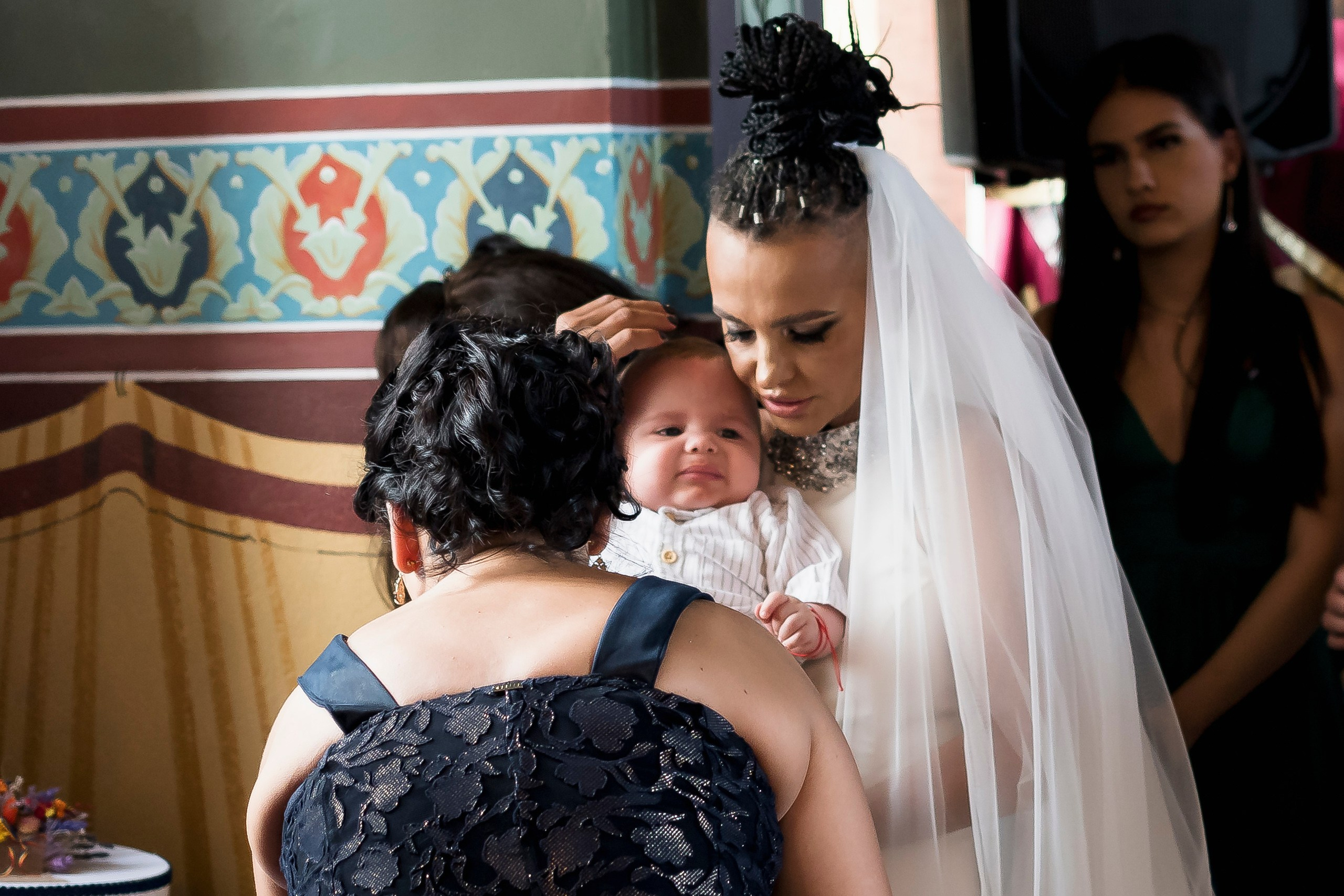 Fotografii Nunta + Botez Ciresul Salbatic. MDimaFotoStudio. Fotograf de nuntă, evenimente private și de familie