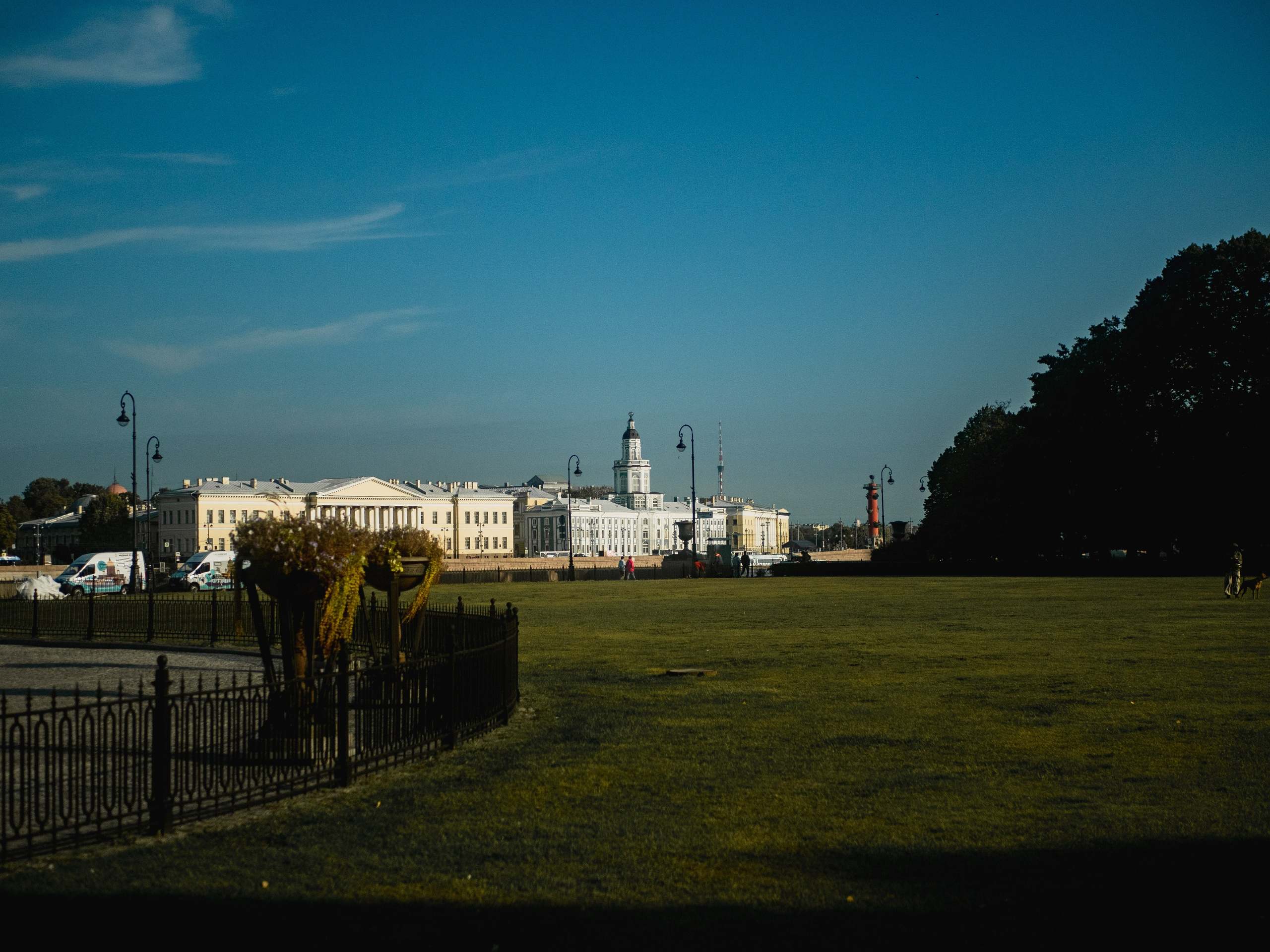 Saint-Petersbourg. Photographe sur Cote d’Azur. Portraits de familles, couples, enfants, événements