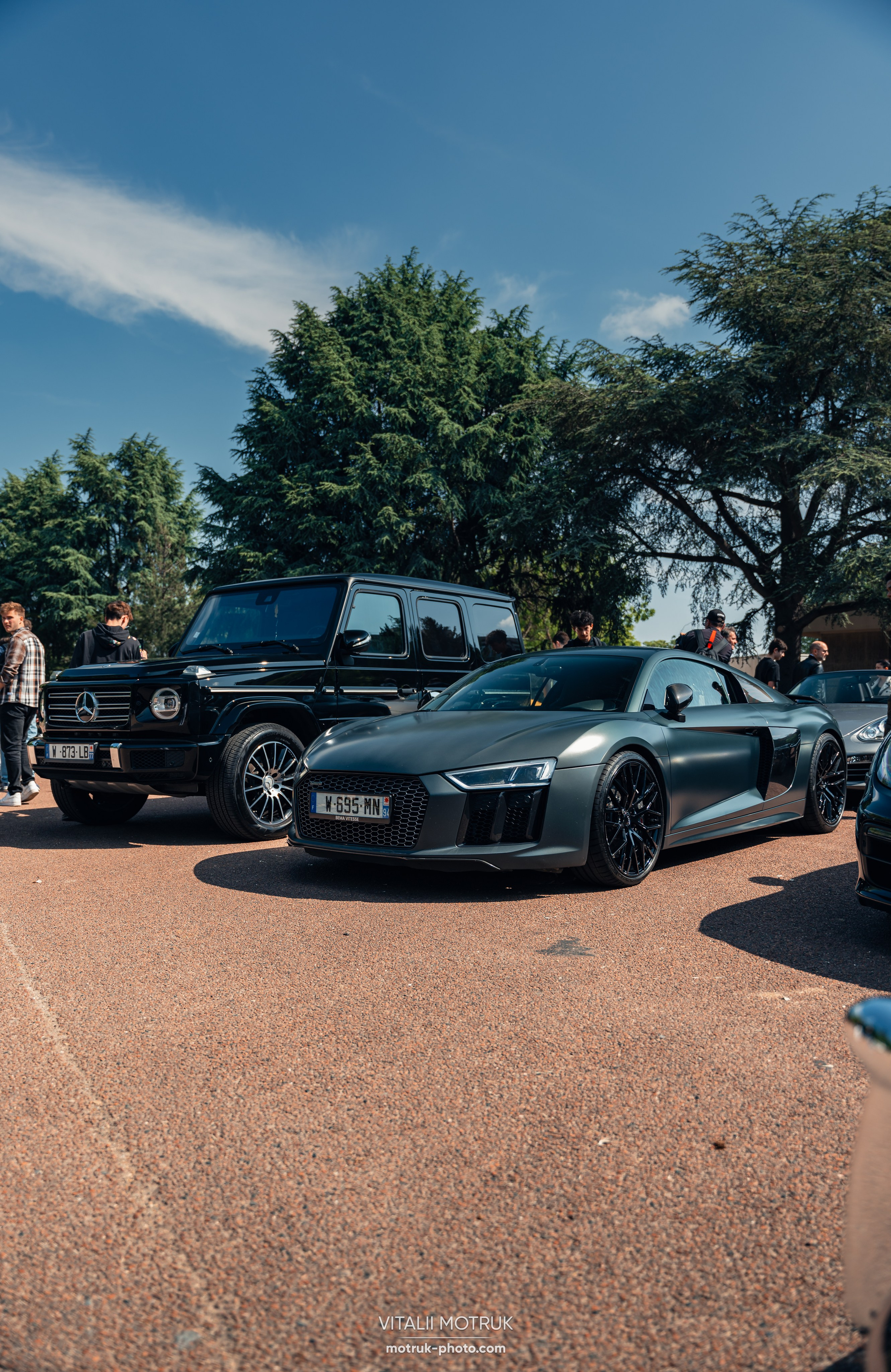 Rassemblement Auteuil 20 mai 2024. Photographe de voitures à Paris — Vitalii Motruk