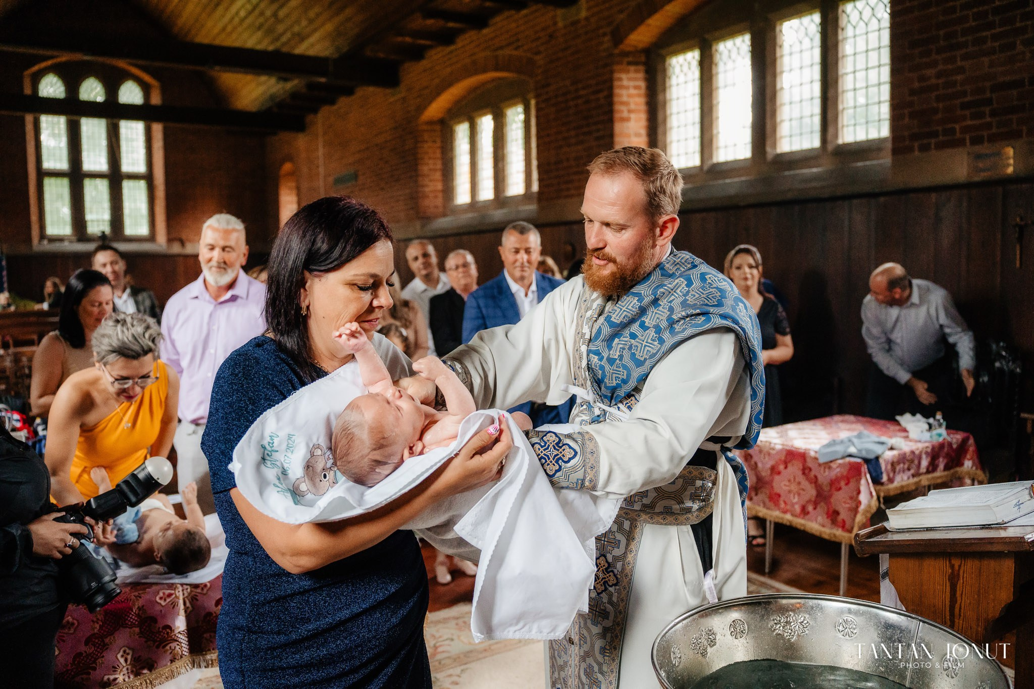 Amintiri de Neuitat la Botez - Ionut Tantan Foto & Film. TANTAN IONUT FOTO & FILM
