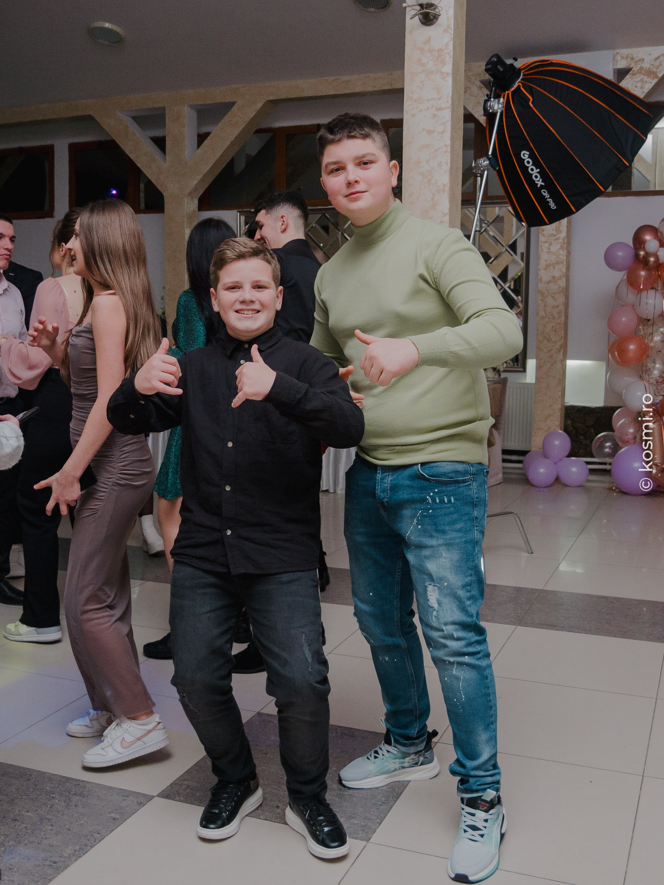 Majorat Andreea. Kosmi