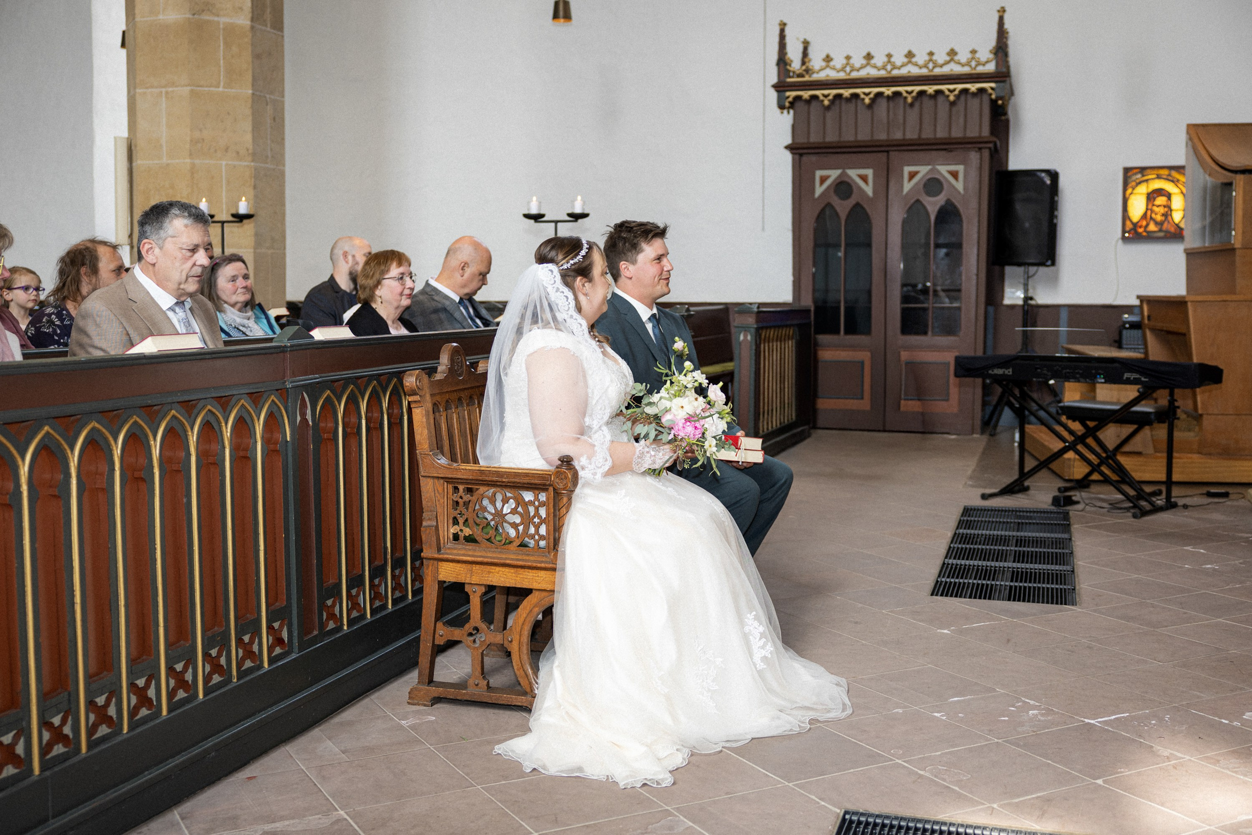 Kirchliche Trauung in Oerlinghausen. Hochzeitfotograf in Bielefeld