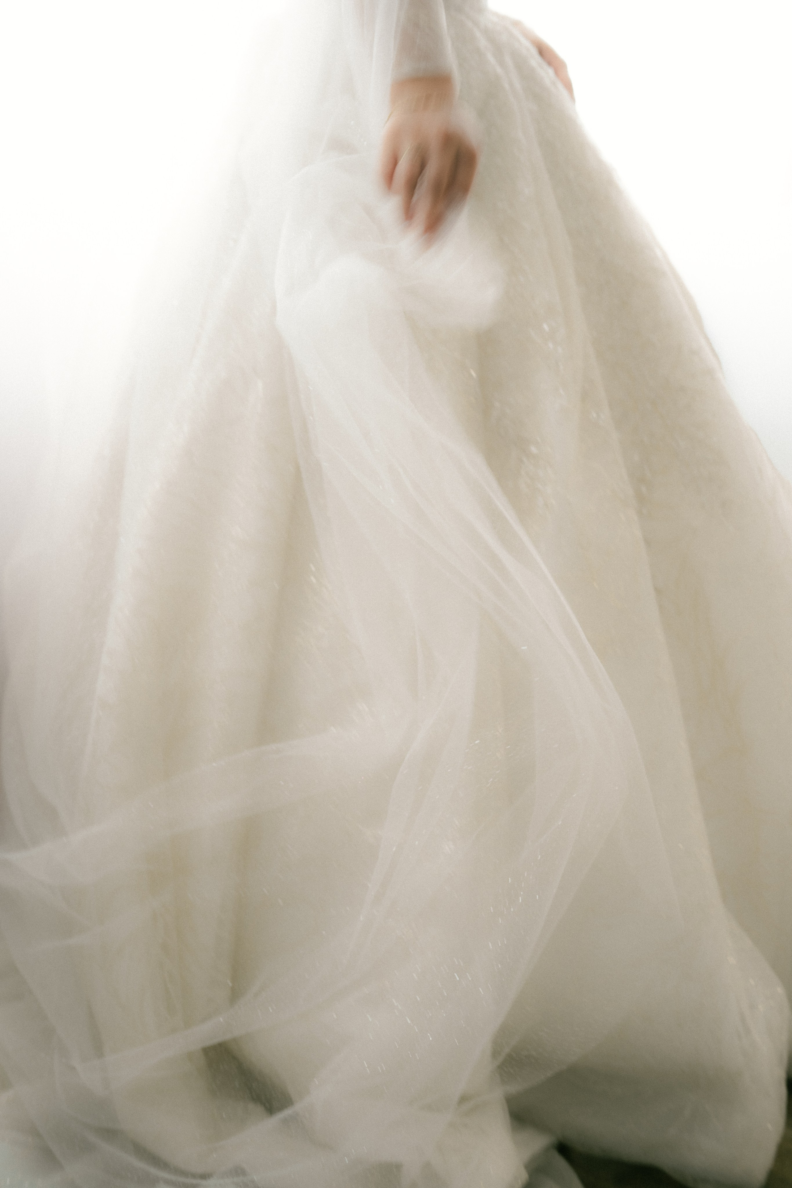 Documentary Weddings. Adrian Aioanei — Fotograf profesionist de nuntă în Iași, Suceava și București. Specializat în evenimente, portrete și fine art