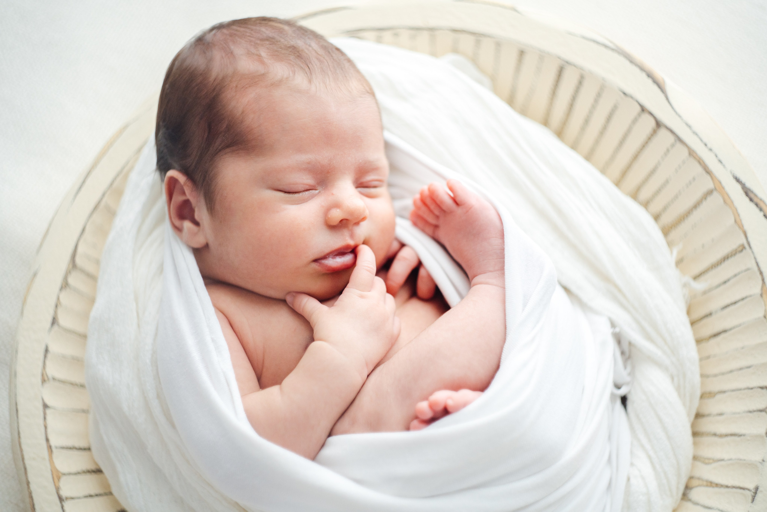 Newborn. Svitlana Miahka fotografa a Genova