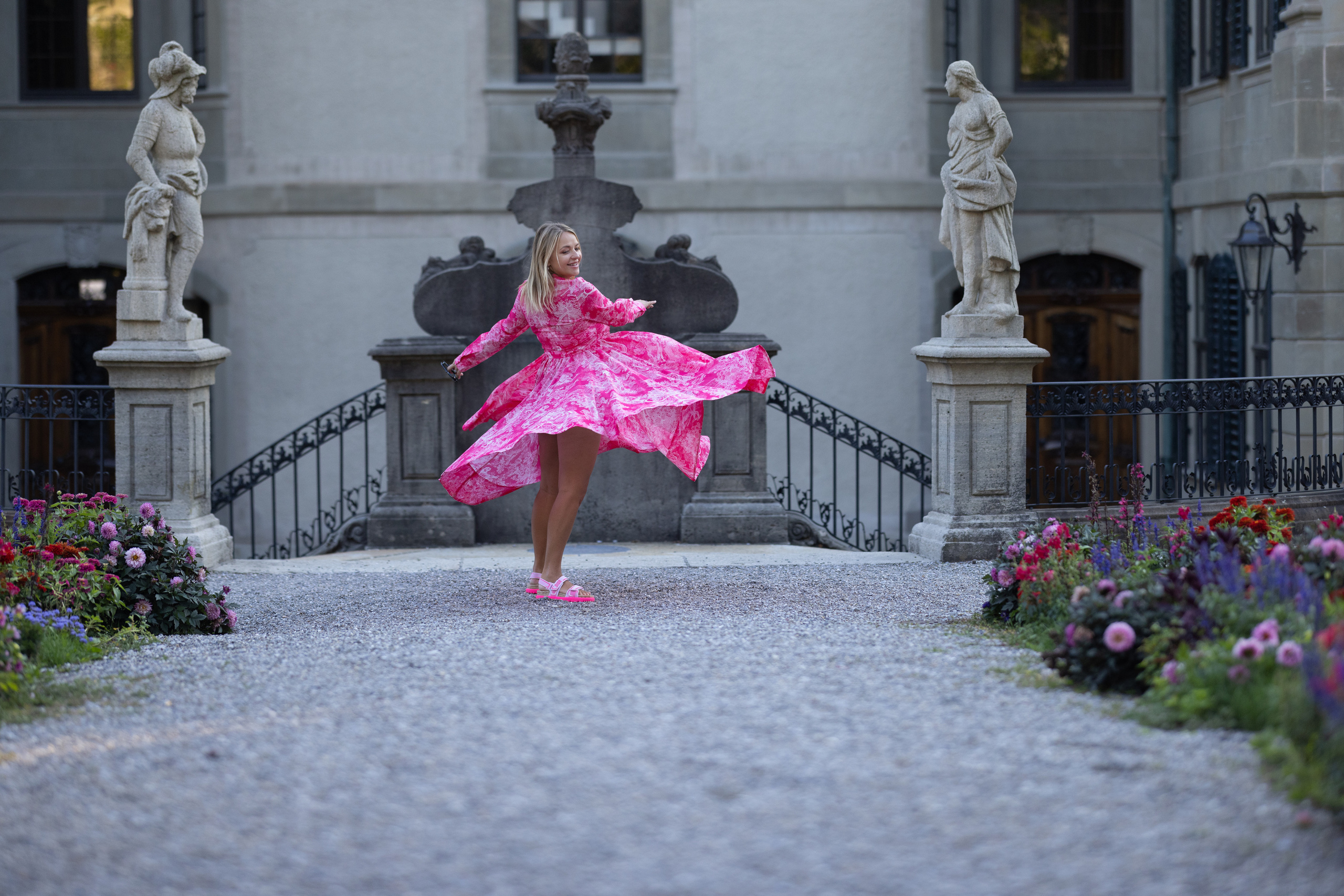 Raisa in secret garden. Family photographer Zurich & Switzerland Daria Moore
