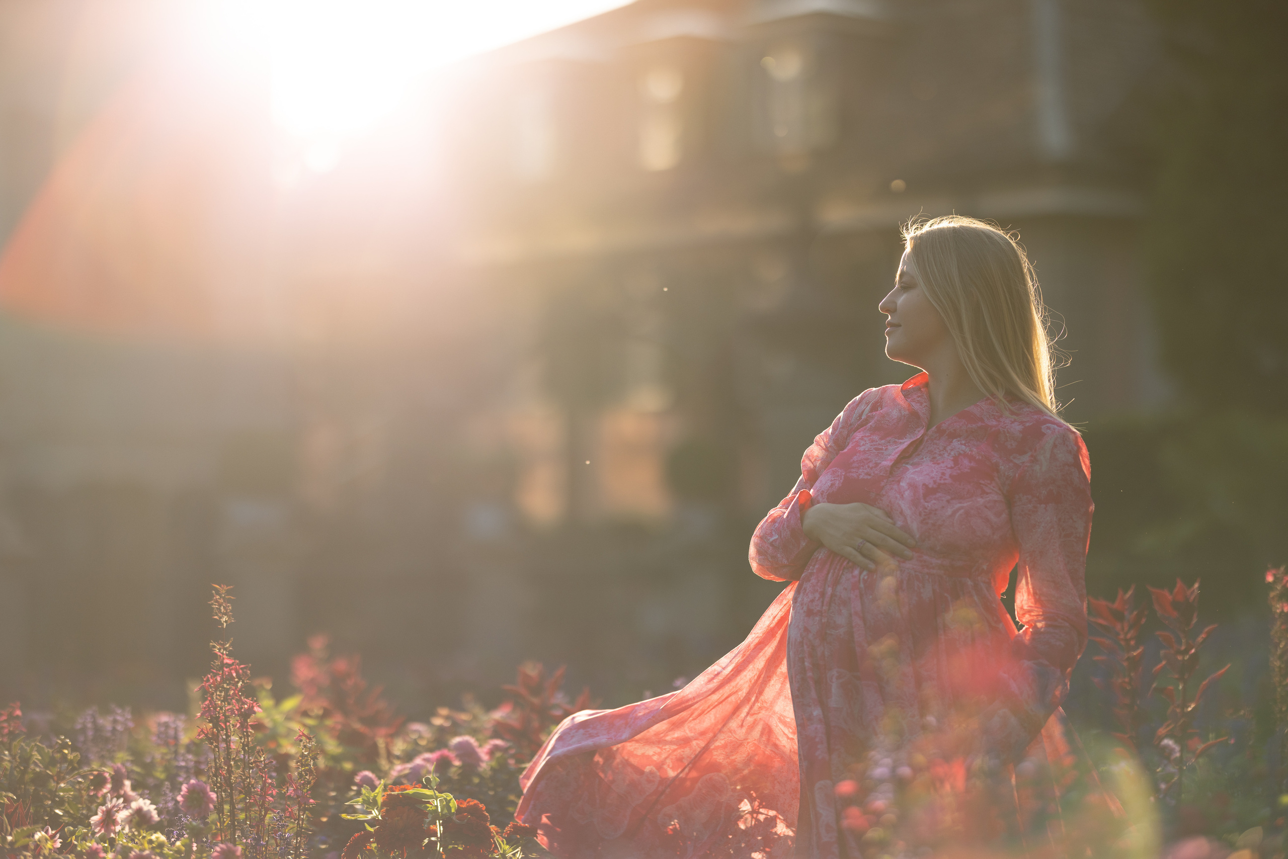Raisa in secret garden. Family photographer Zurich & Switzerland Daria Moore