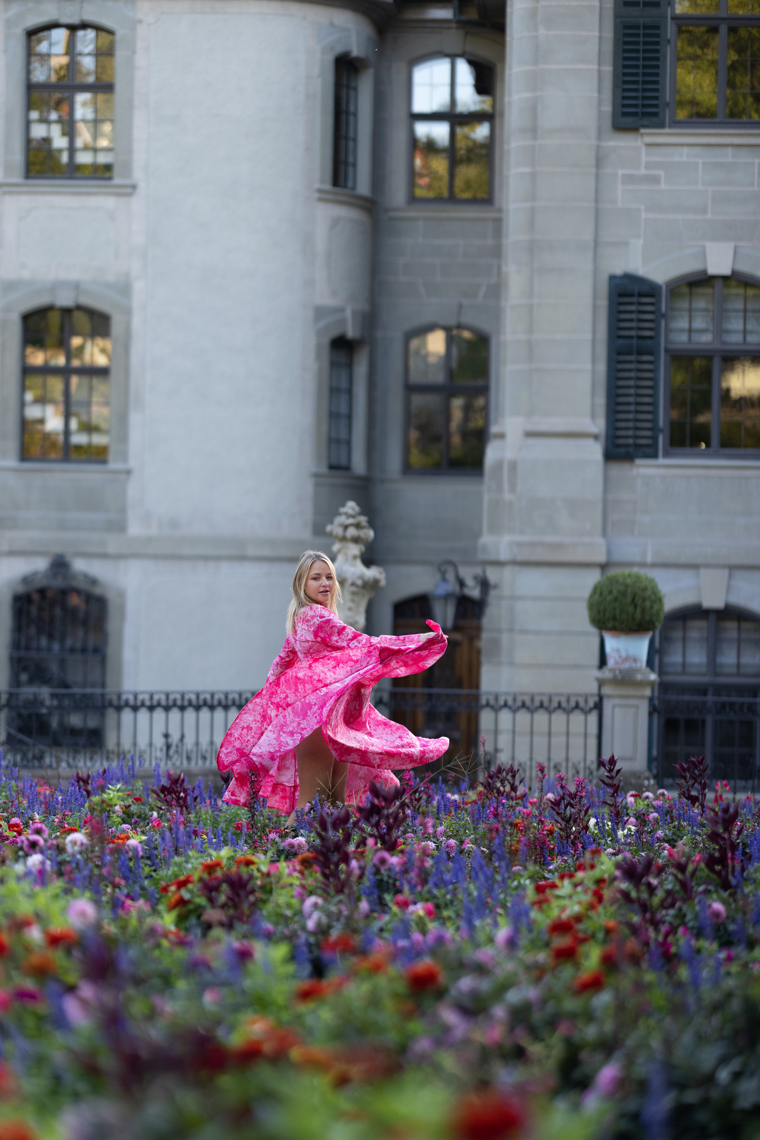 Raisa in secret garden. Family photographer Zurich & Switzerland Daria Moore