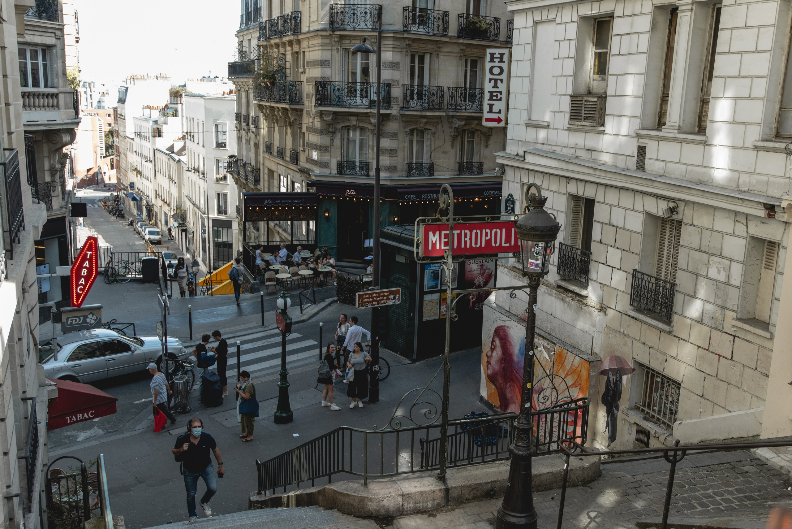 Paris. Photographe sur Cote d’Azur. Portraits de familles, couples, enfants, événements