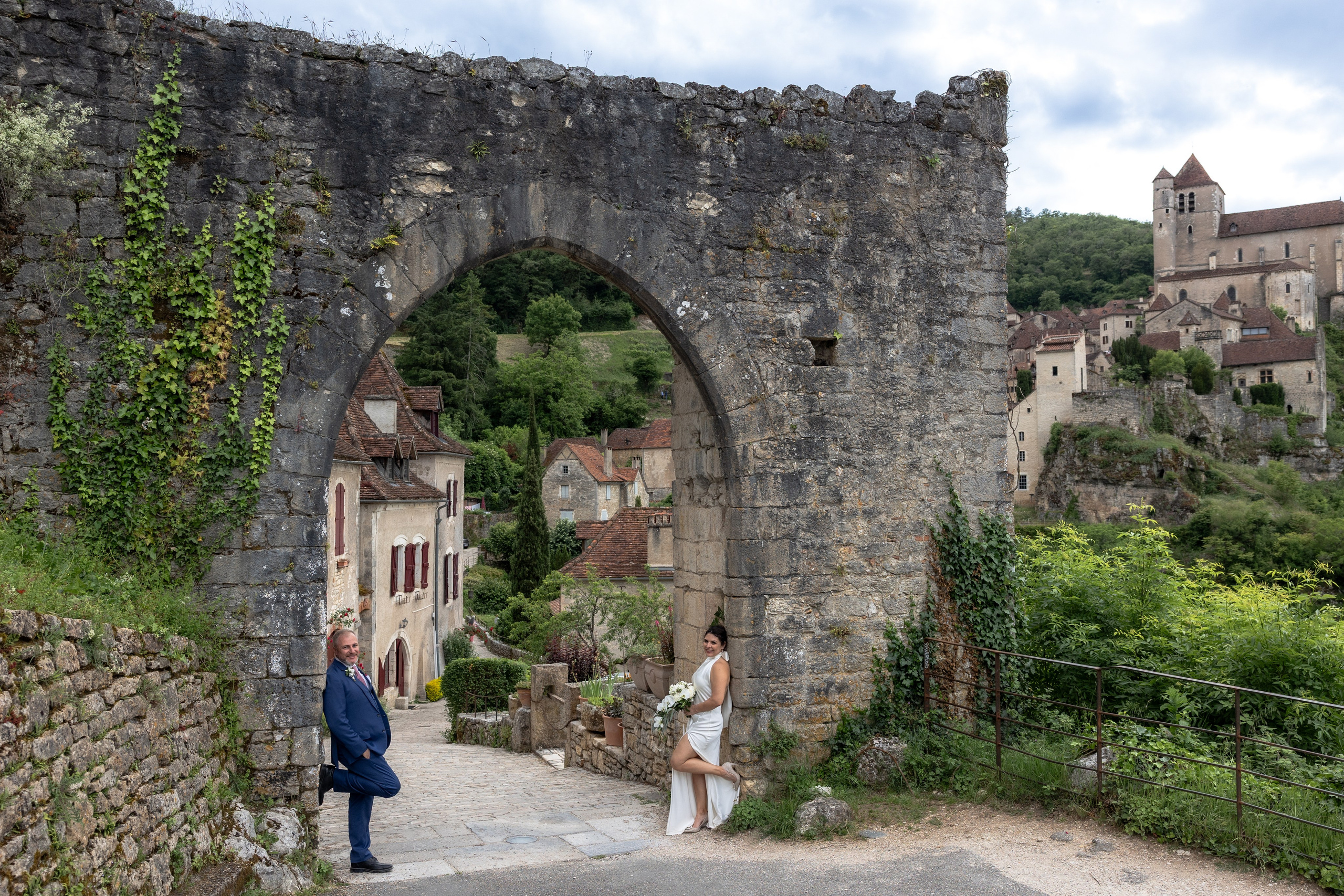 Elopement near Saint-Cirq-Lapopie. Crystal&Robert. Евгения Смирнова — фотограф в Тулузе и юго-западной Франции
