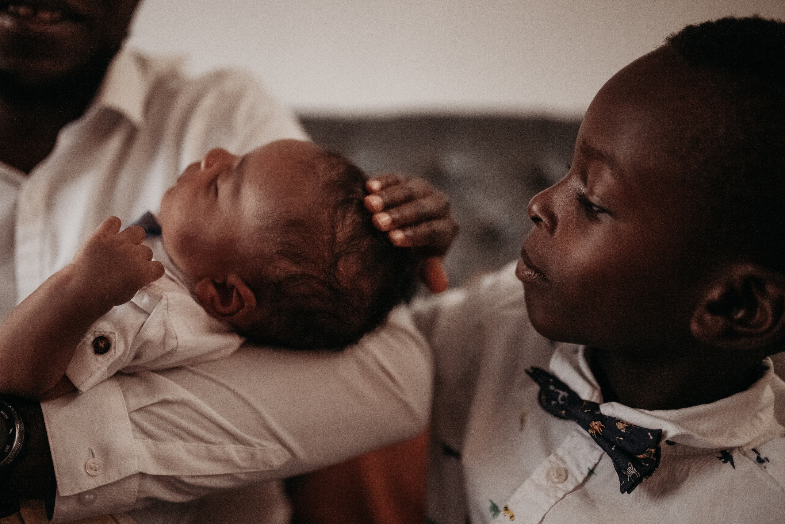 Indoor Family. Olga Tikhonova: family photography Cambridgeshire